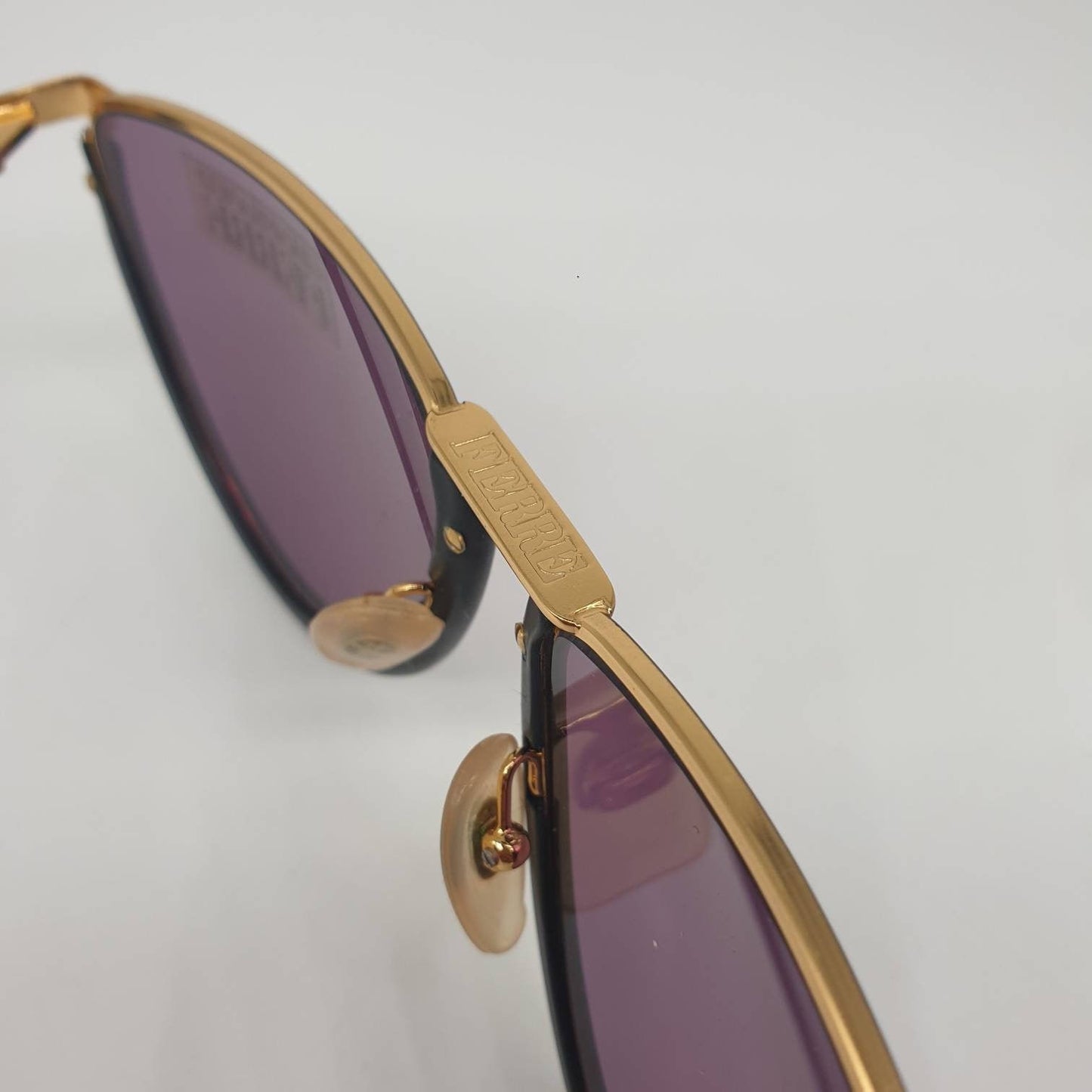 Gianfranco Ferrè GFF 9/S Gold and Black matt vintage drop cat eye sunglasses NOS 1990s.