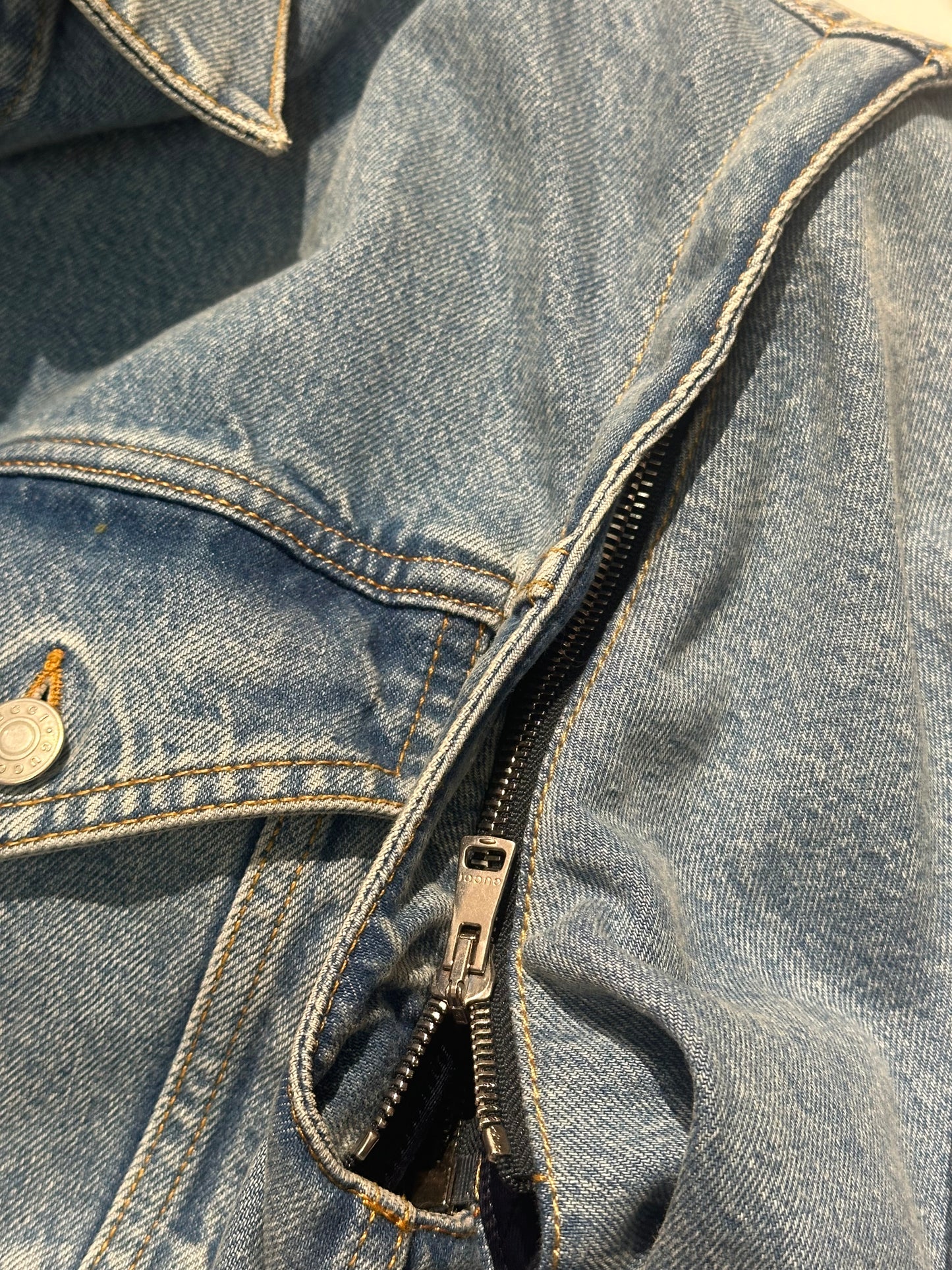 Gucci FW22 Gremlins LTD edition denim jacket/vest sz 48, NEW