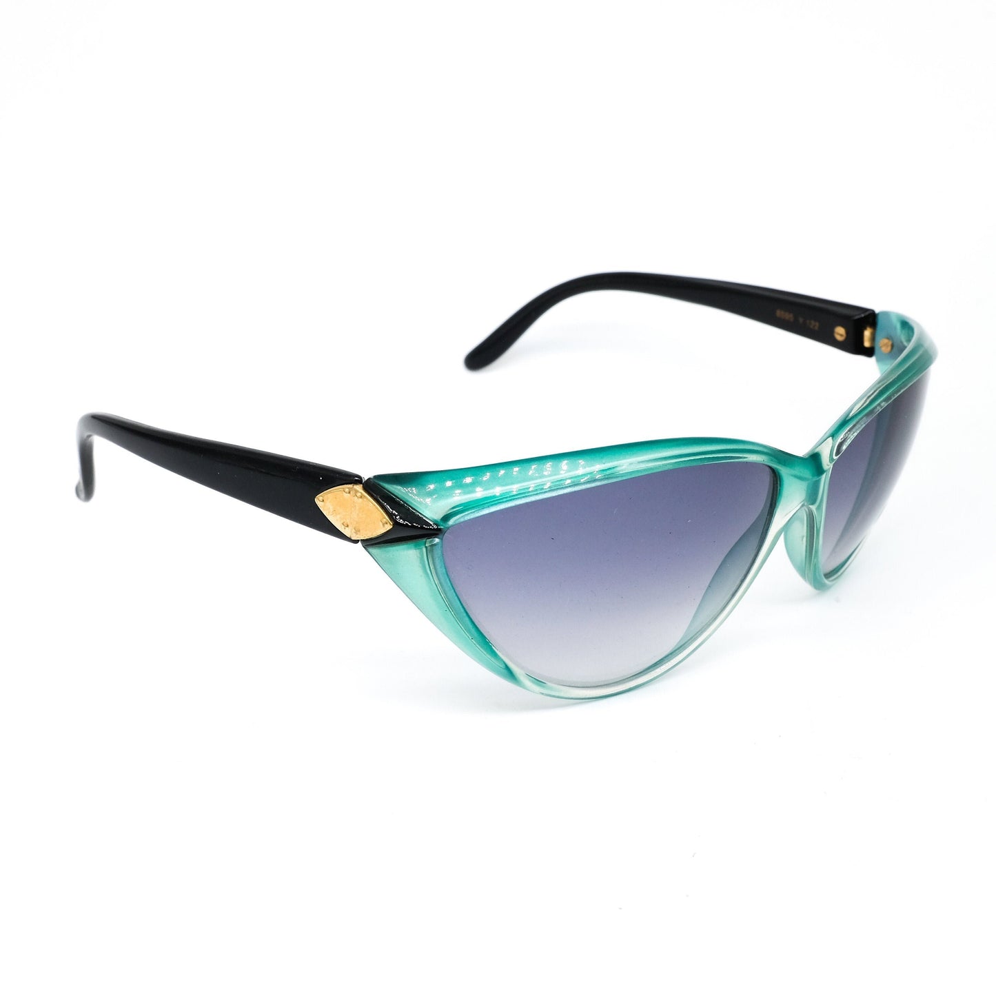 YSL Saint Laurent 8595 Y 122 light blue acetate cateye sunglasses with blue degrade lenses, 80s nos France