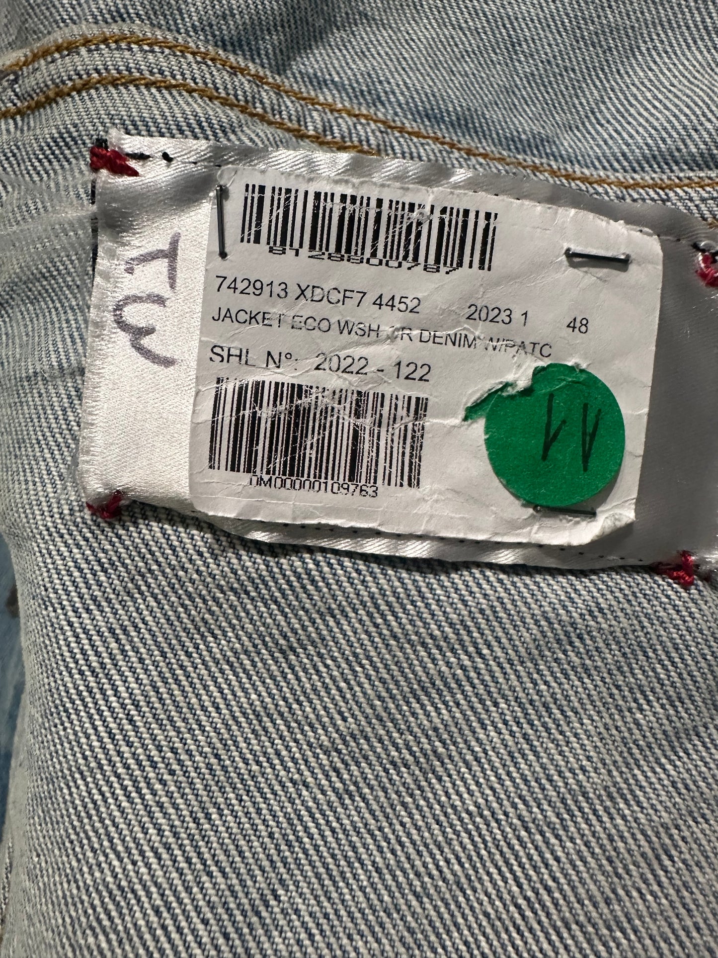 Gucci FW22 Gremlins LTD edition denim jacket/vest sz 48, NEW