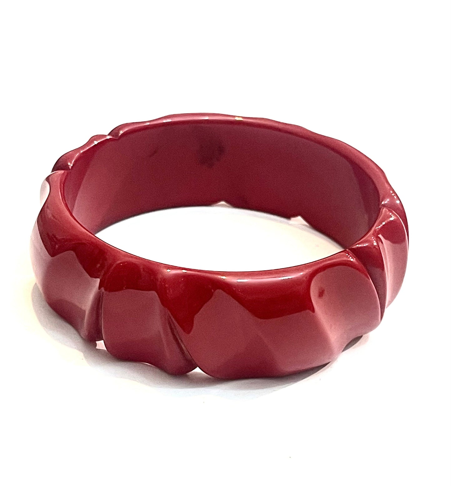 Antique coral red hand carved Bakelite bracelet, 1950/1960s circa
