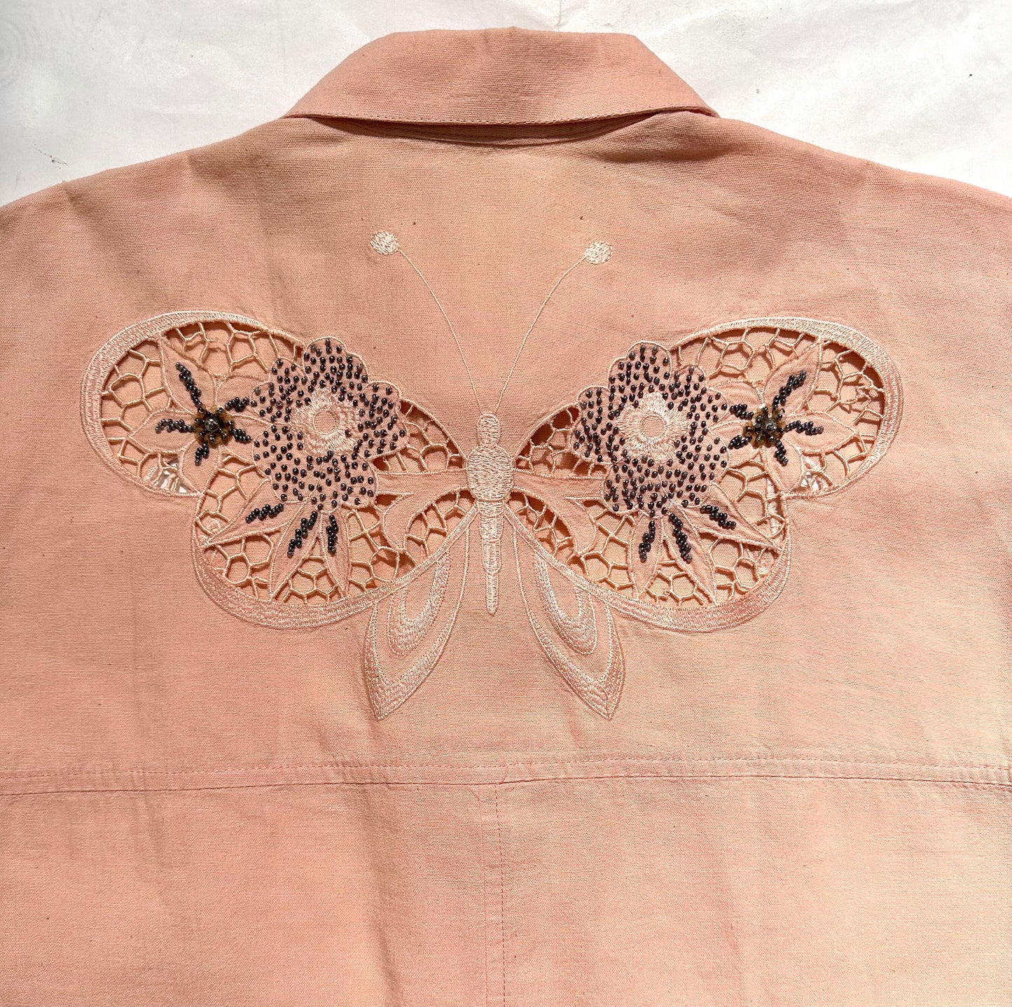 LuvTricot milano pink cotton shirt w- butterfly macramè embroideries, NOS 80s Italy sz 42-M