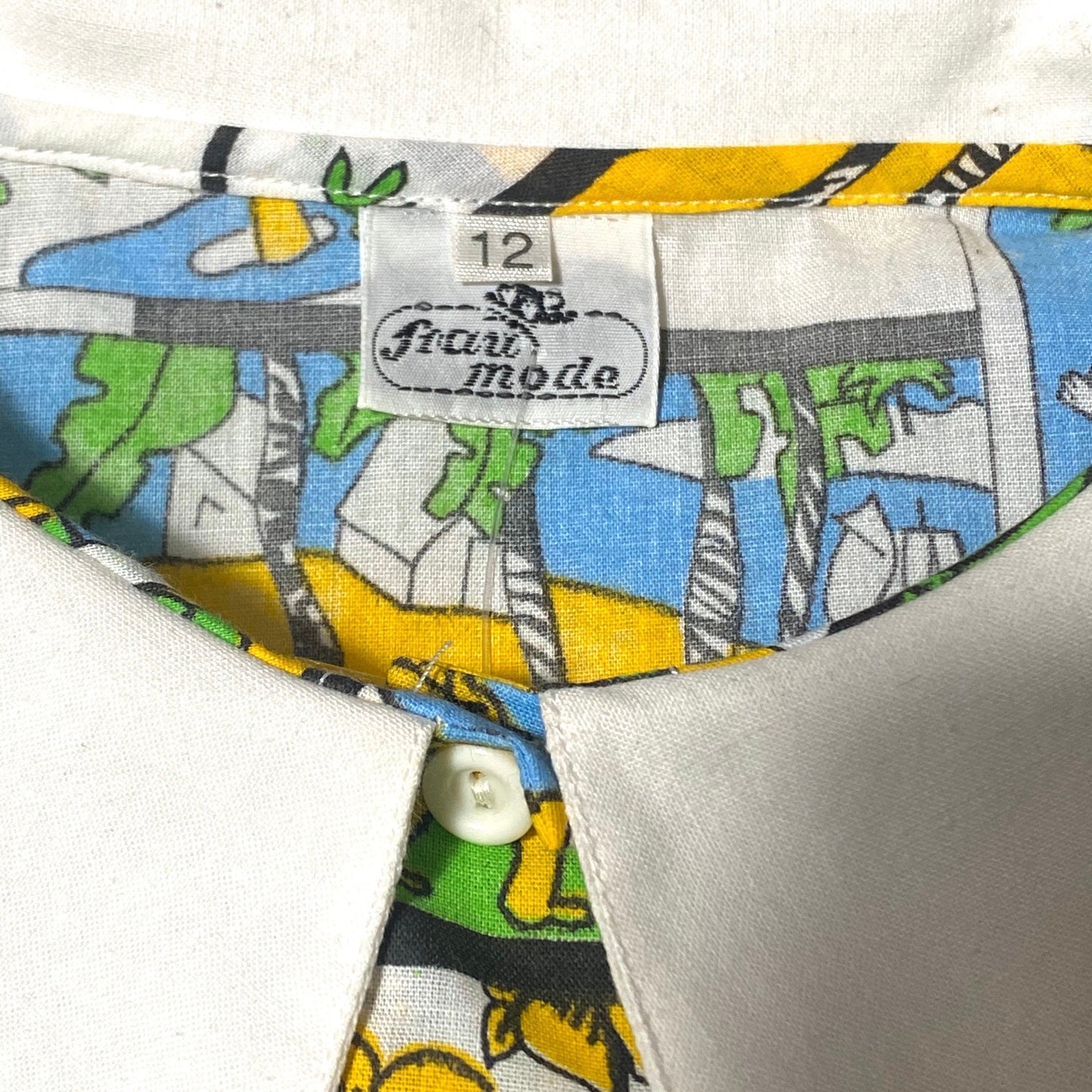 Frau Mode crazy scholar style Blouse/ smock with Puritan collar and a crazy hawaiian print, so unique and minty sz 12 UK