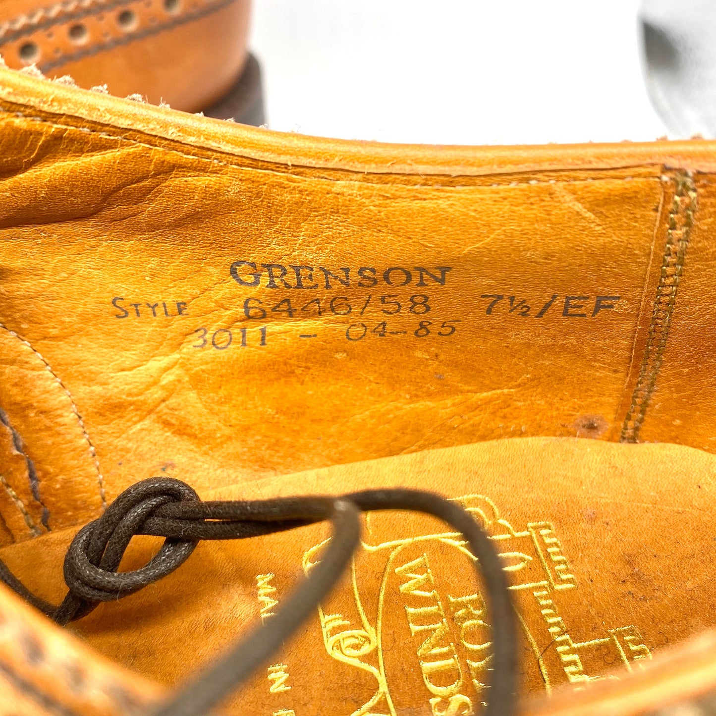 Grenson Royal Windsor NOS brogues church style UK handmade leather shoes, 2 sizes available