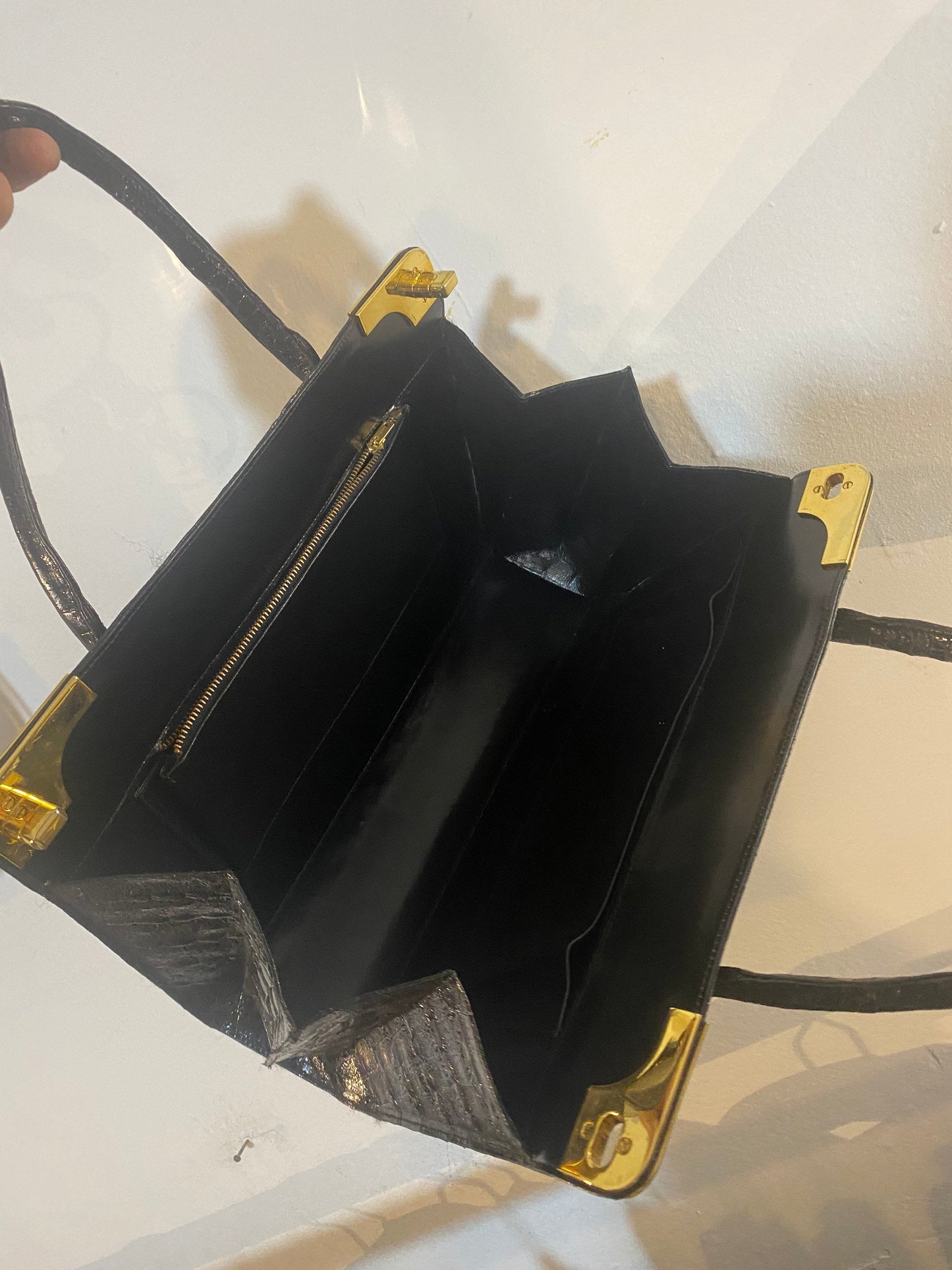 Vintage 70s black / gold alligator hand bag, in mint condition