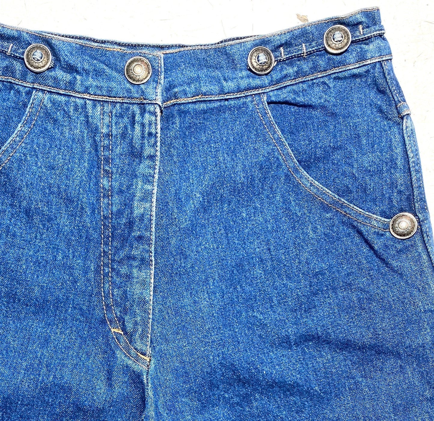 Les Copains Navajo style studded ladies jeans, 1980s NOS sz 29