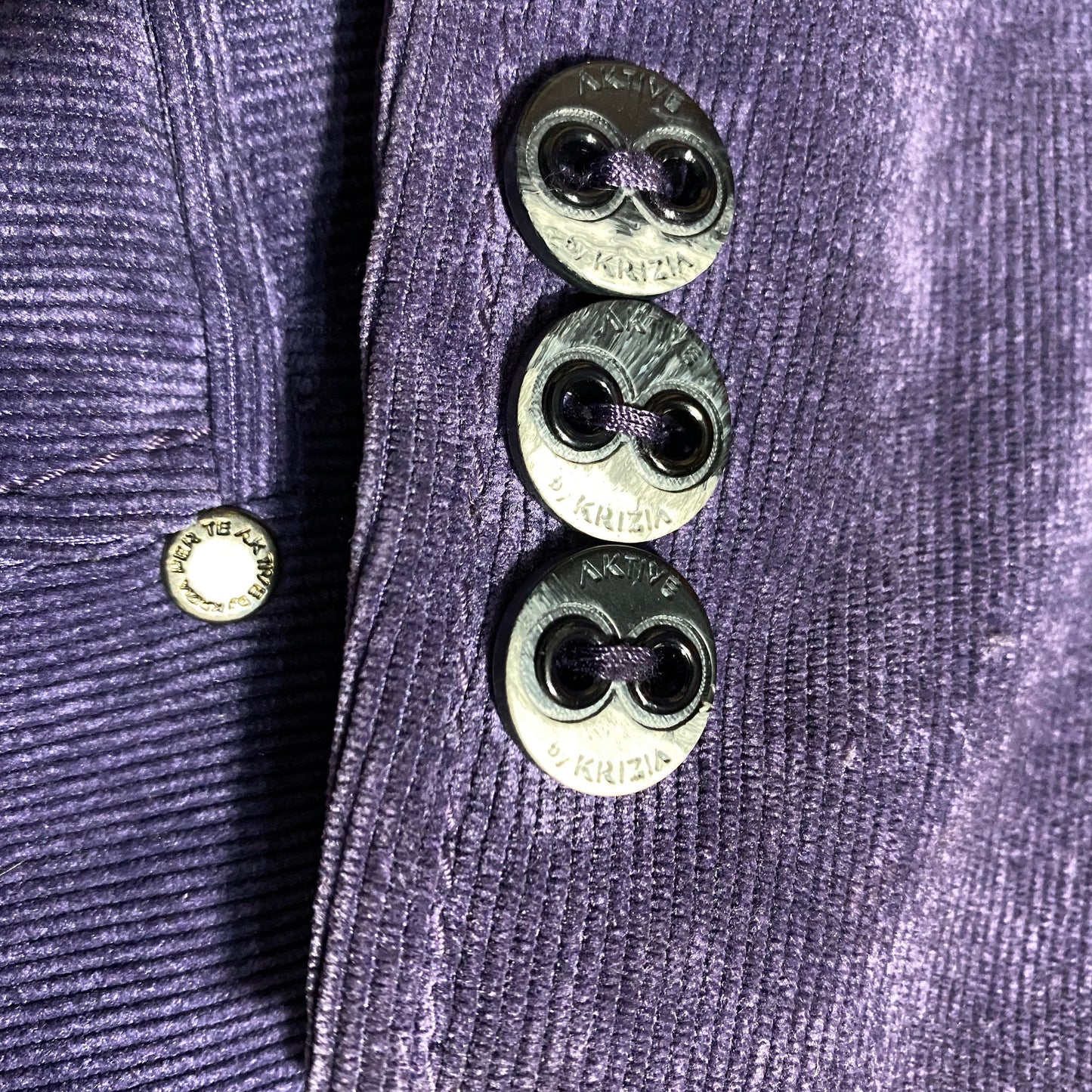 Krizia Aktive purple corduroy ladies velvet blazer sz 44, new old stock