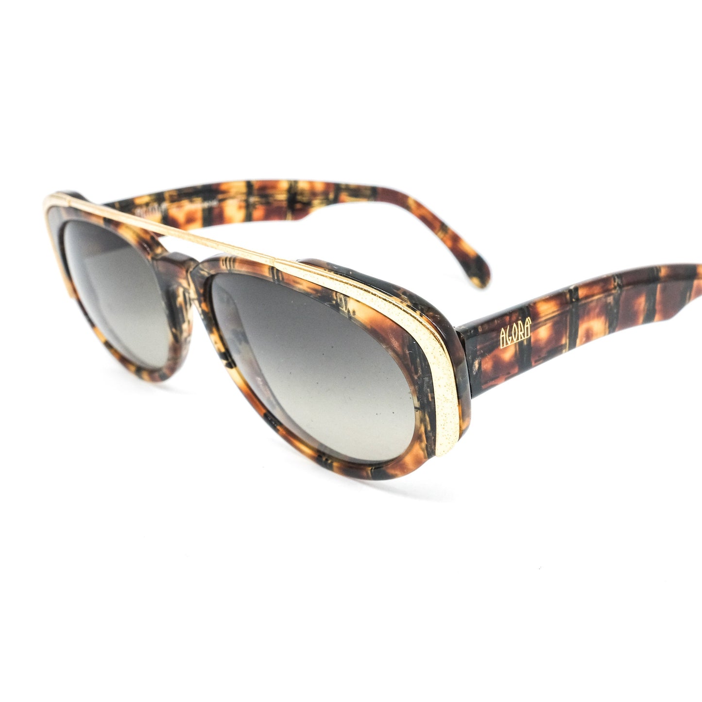 Agora by Polaroid 8297 vintage brown tortoise / golden cello oval sunglasses with black degrade lenses, 1990s NOS. Framed in Italy