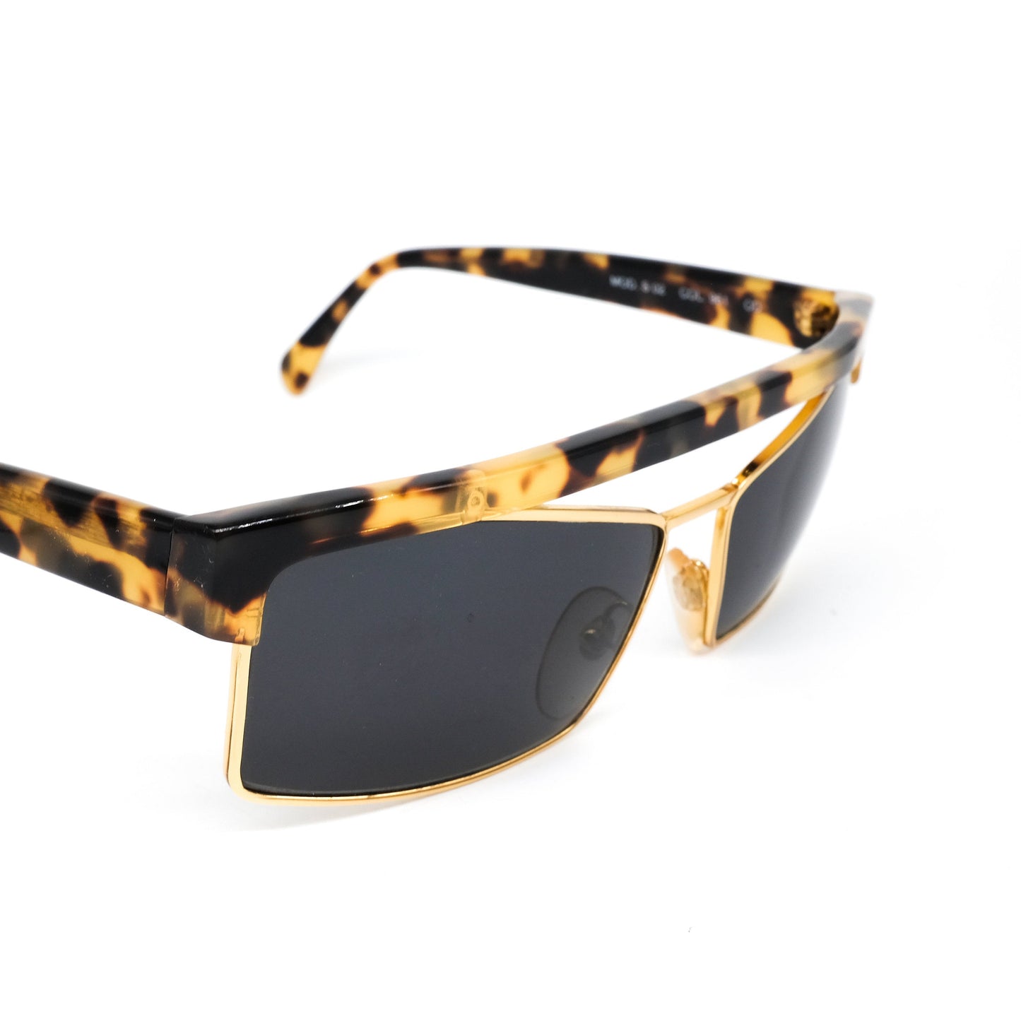 Gianni Versace s02 medusa cello tortoise flat browline sunglasses with biker style square lenses in black Made in Italy, NOS 1990s