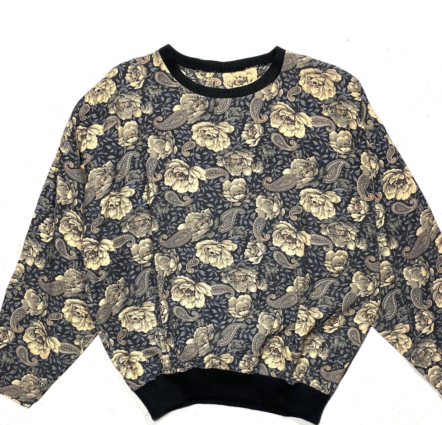 Cute handmade shirt fabric floral/paisley allover ladies crewneck sweatshirt, great condition