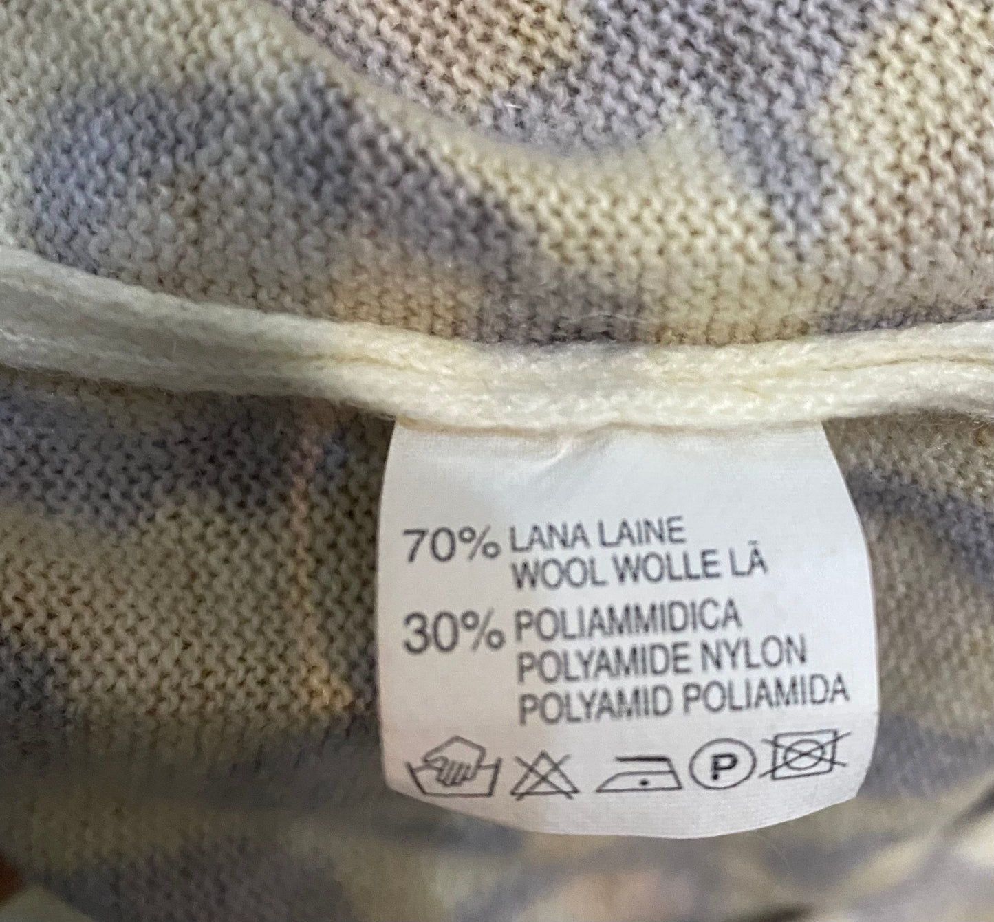 Lambswool cute leopard allover turtleneck pull, 80s Italy, Mint