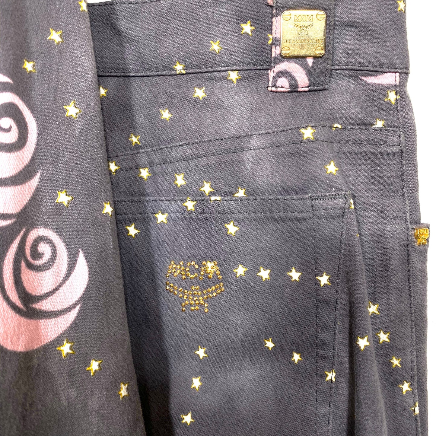 McM München 1990s cotton/elasthane grey/pink ladies jeans suit, jacket and trousers, great condition.