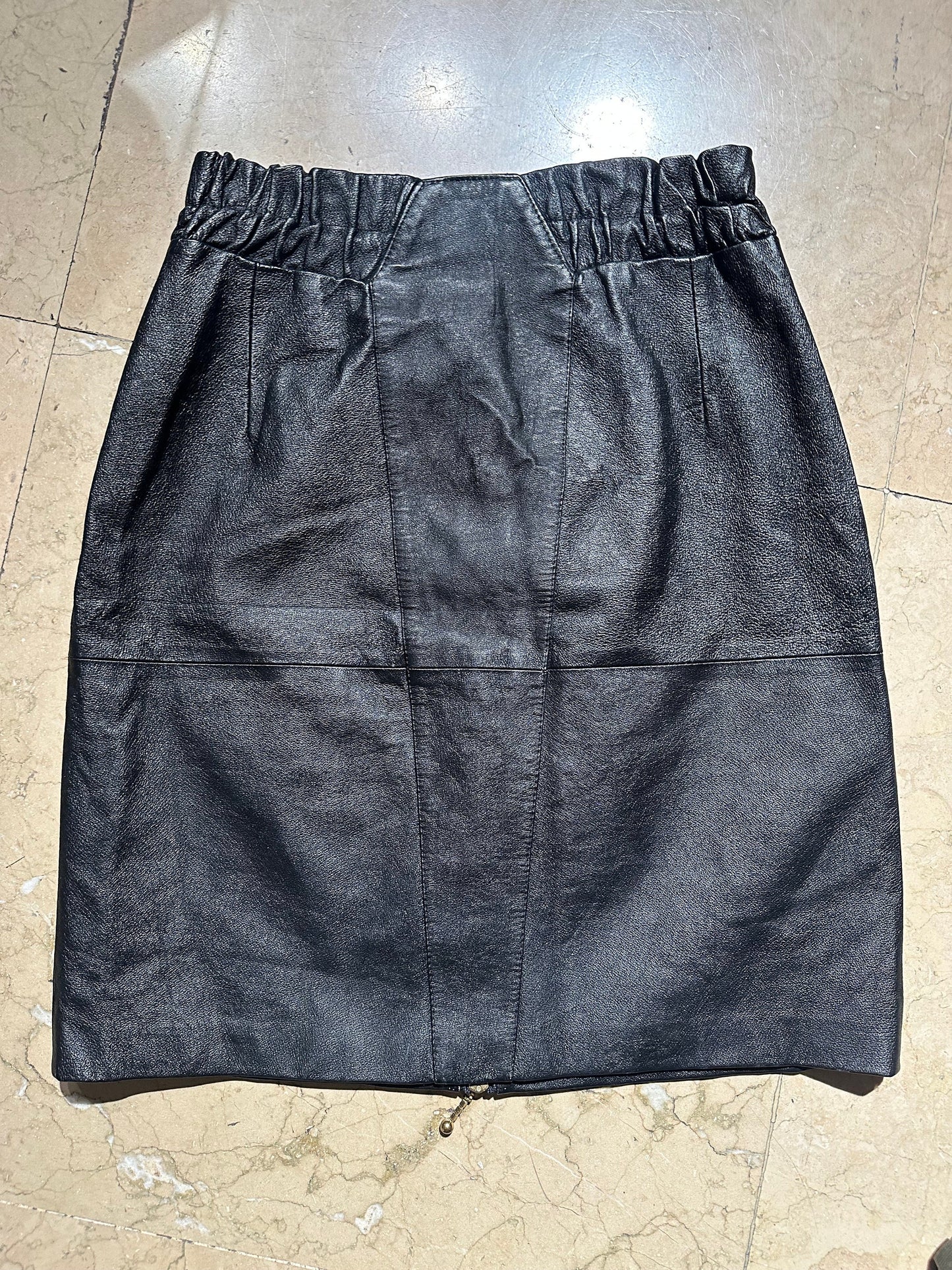 Jurgen Michaelsen black leather skirt w/ V Zipper adornement and slit, sz 36 - 10 UK, 1980s mint condition