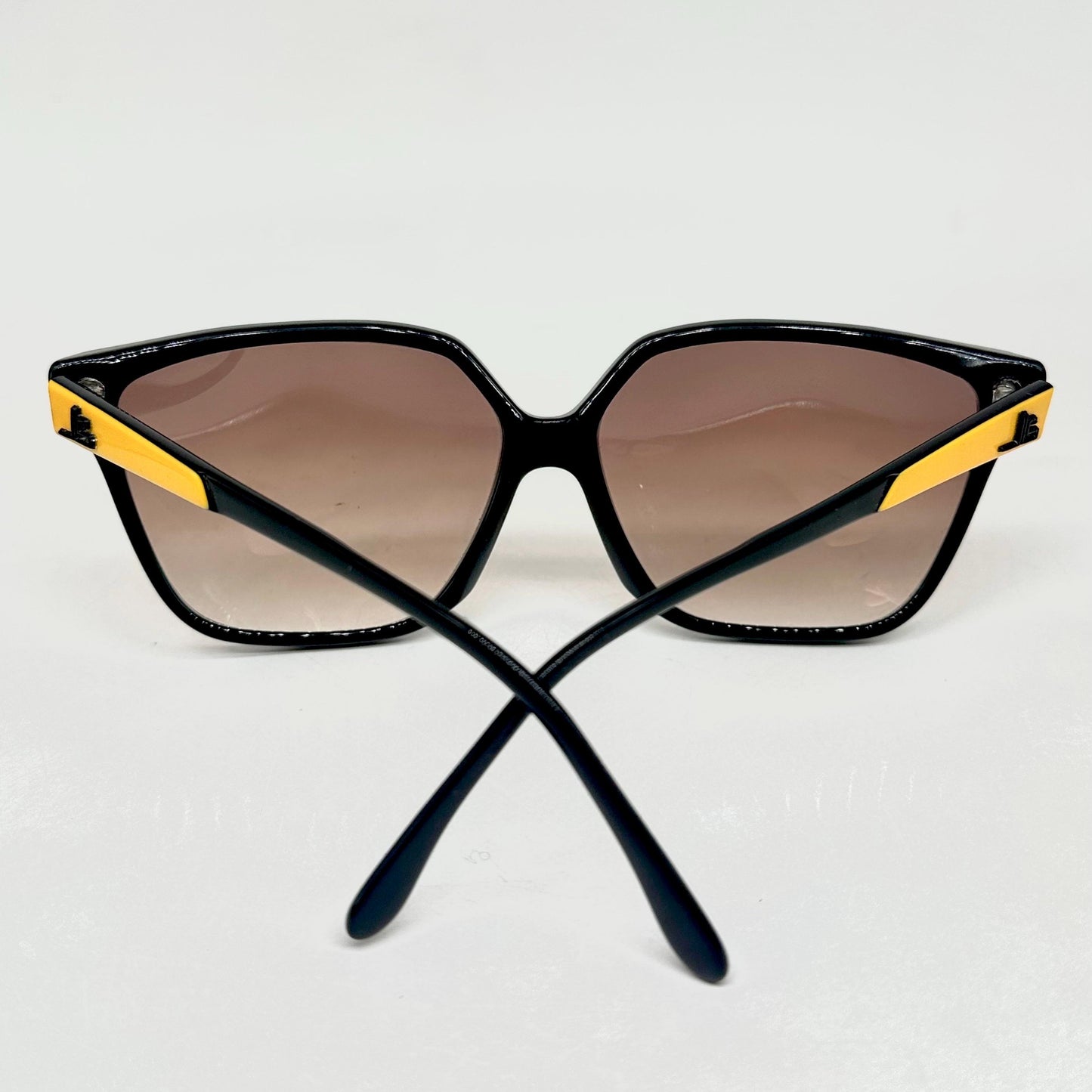 Jean-Louis Scherrer Paris frame 875 yellow and black design oversize sunglasses. 90s NOS France