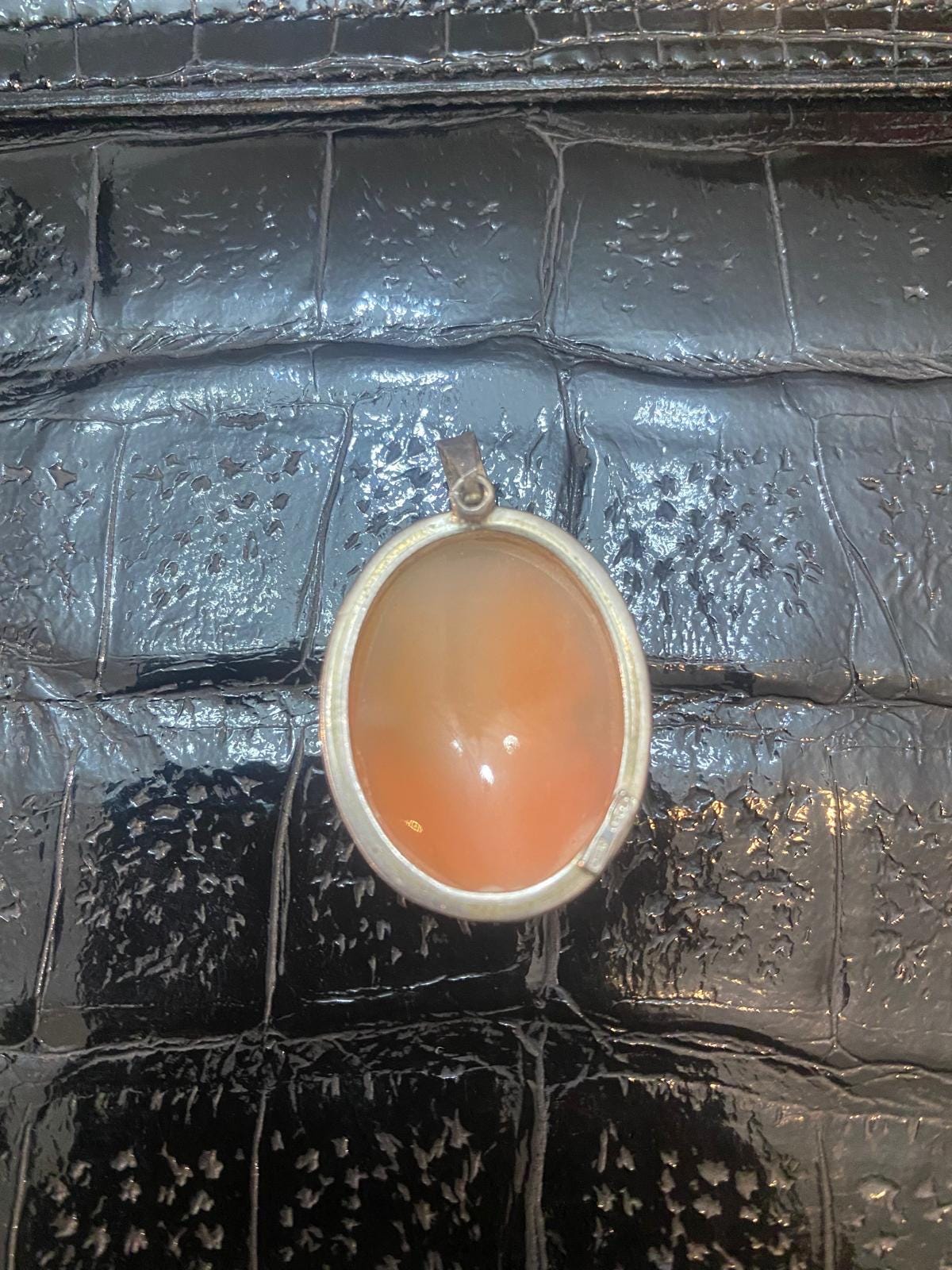 Classic 1930 ca oval cameo w Victorian lady portrait in 925 Silver + gold rope mount, NOS!