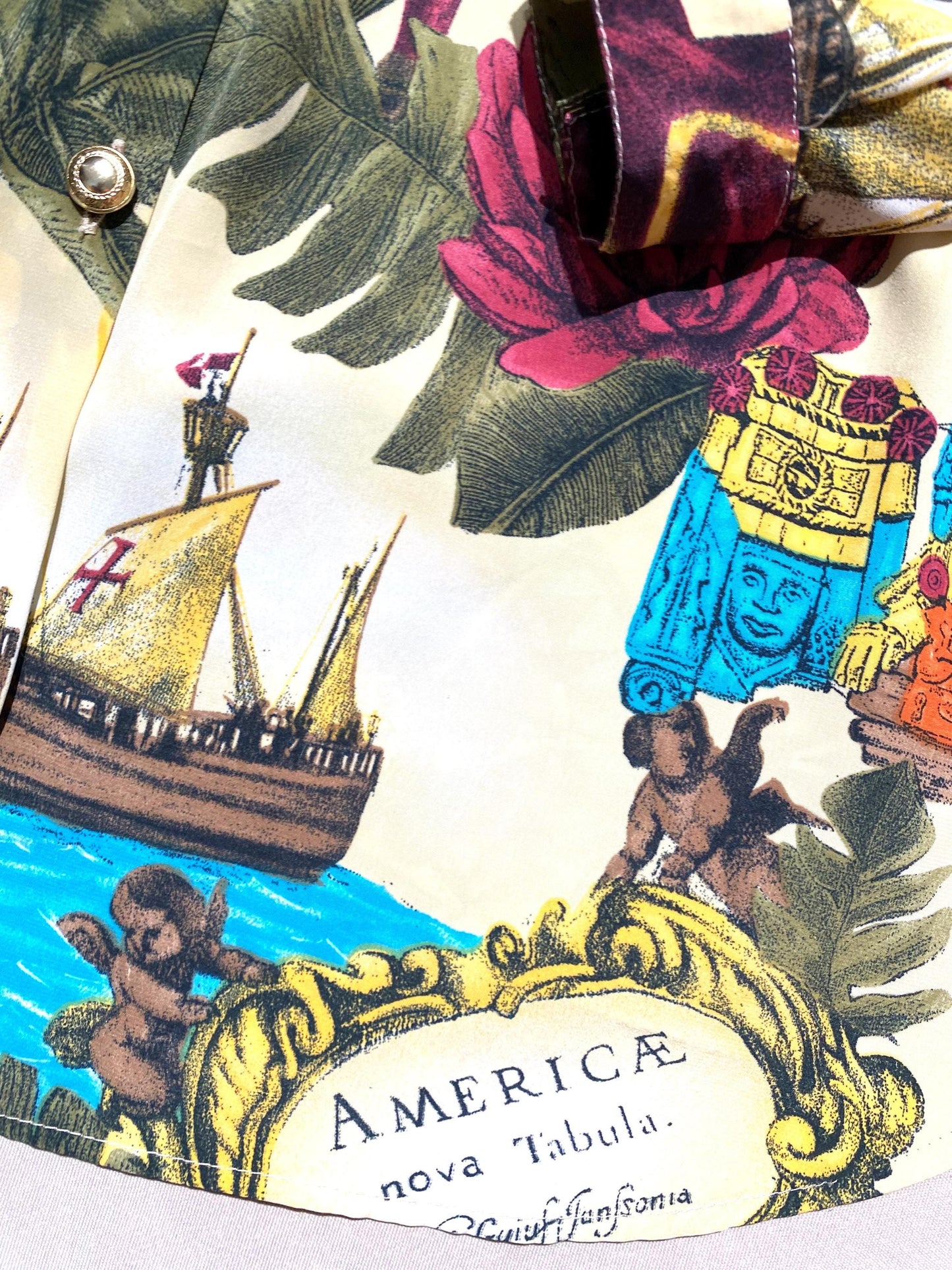 Collectible shirt America’s discovery Atzech-Maya Columbus inspired print sz L Itsly 80s