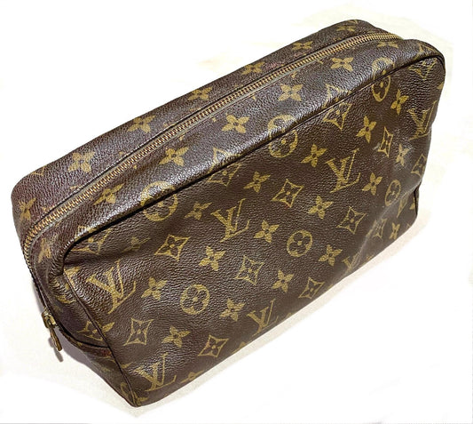 Louis Vuitton 1970s canvas monogram trousse- pouch, great condition