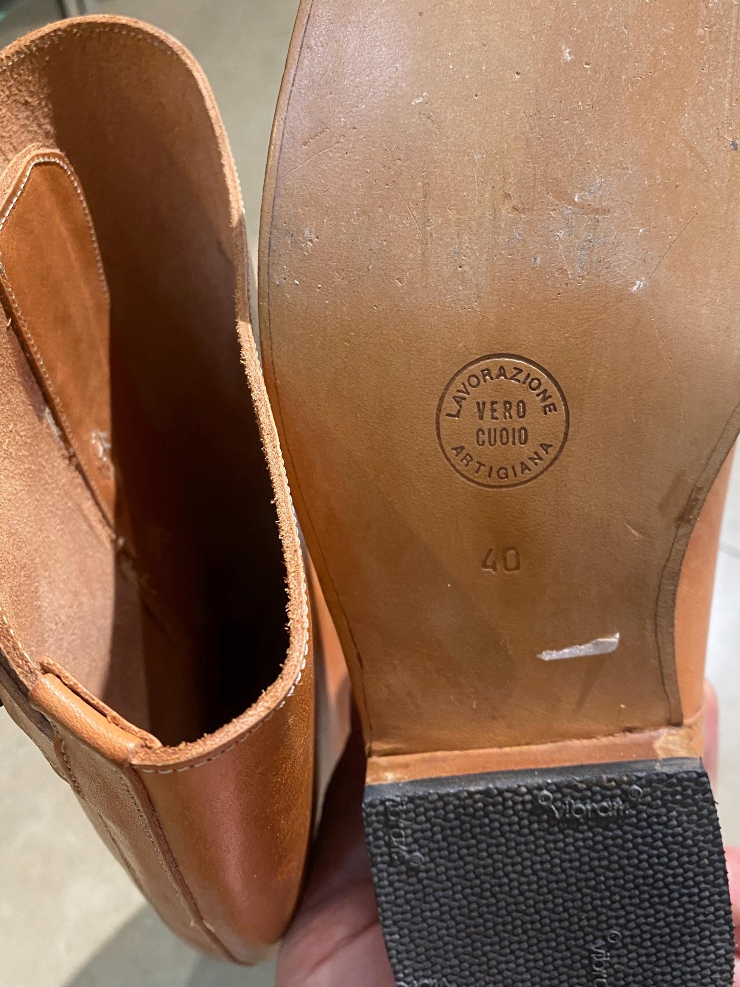 NOS 80s artisanal high tan leather boots with interesting closure, for horse riding and everyday, mint sz 40