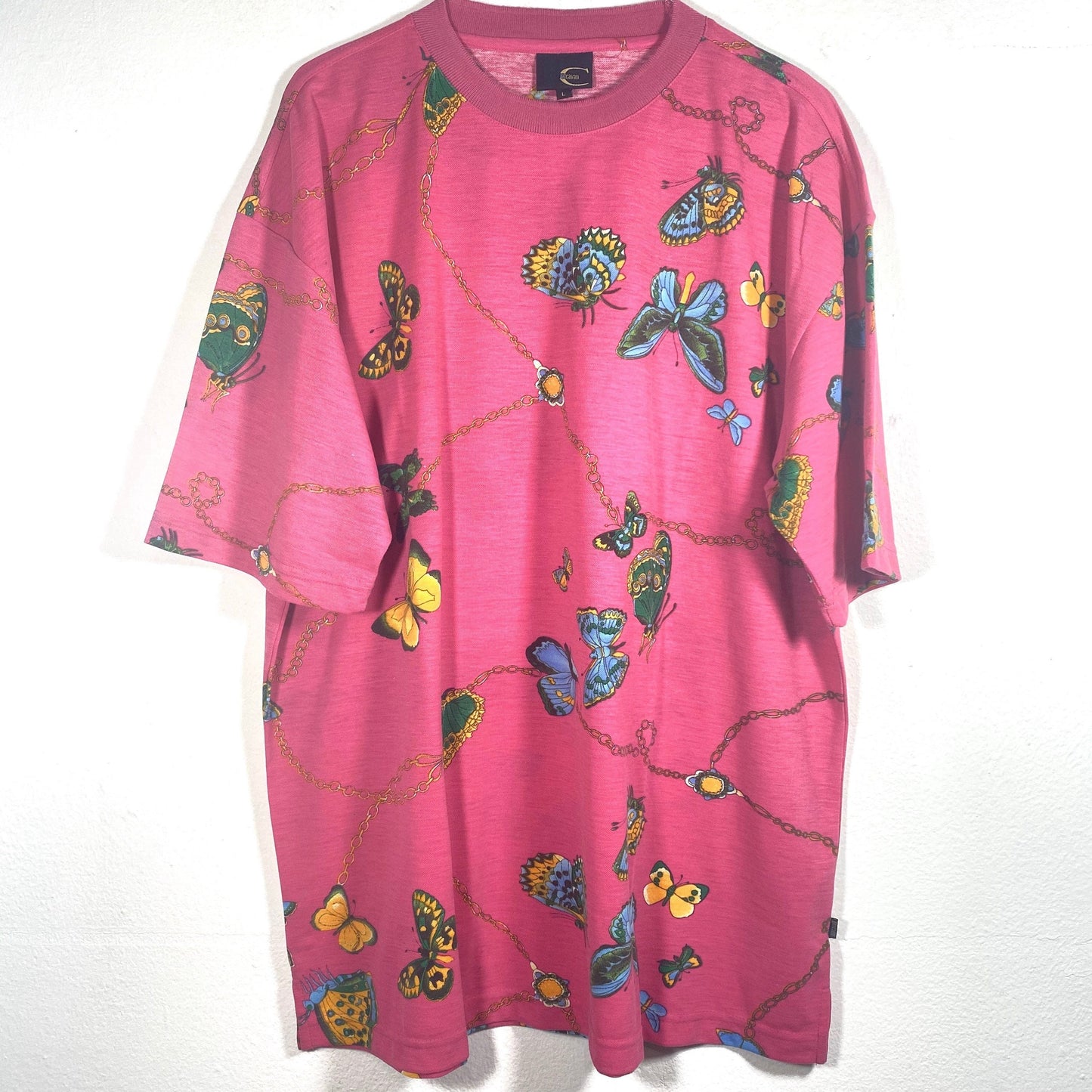 Just Cavalli baroque magenta chains & butterflies crew neck polo shirt size L, in mint condition.
