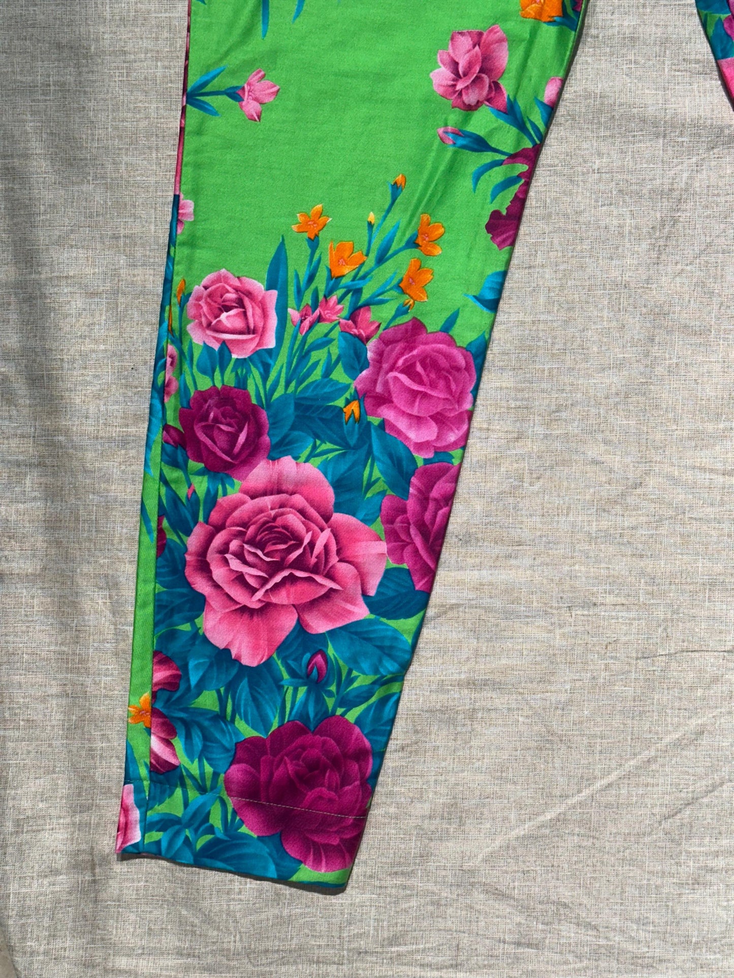 Complice by Dolce & Gabbana floral green cotton pant with pink roses and orange flowers print size 44 IT NOS 90s