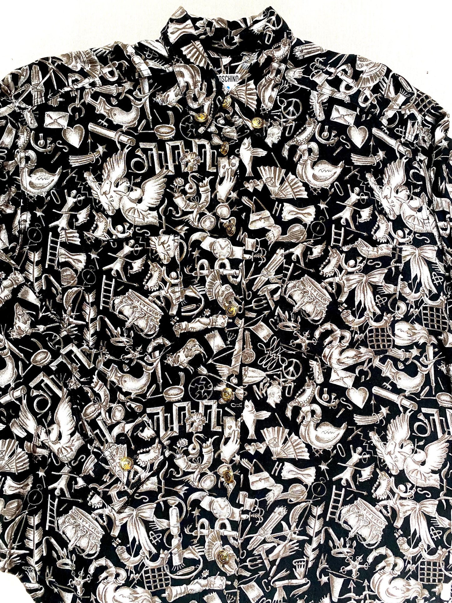 Moschino Jeans 90s old school drawings black/white  cotton shirt w golden buttons. Sz M mint