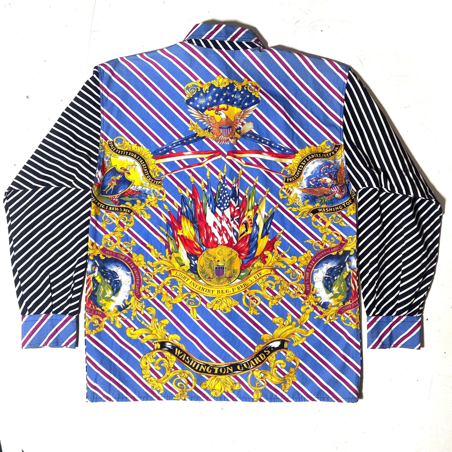 Versace Jeans Couture 90s Washington guarda regimental striped print shirt sz M, Mint