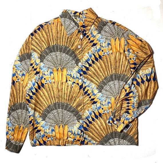 Cool feathers crown / natives inspired print button-up shirt