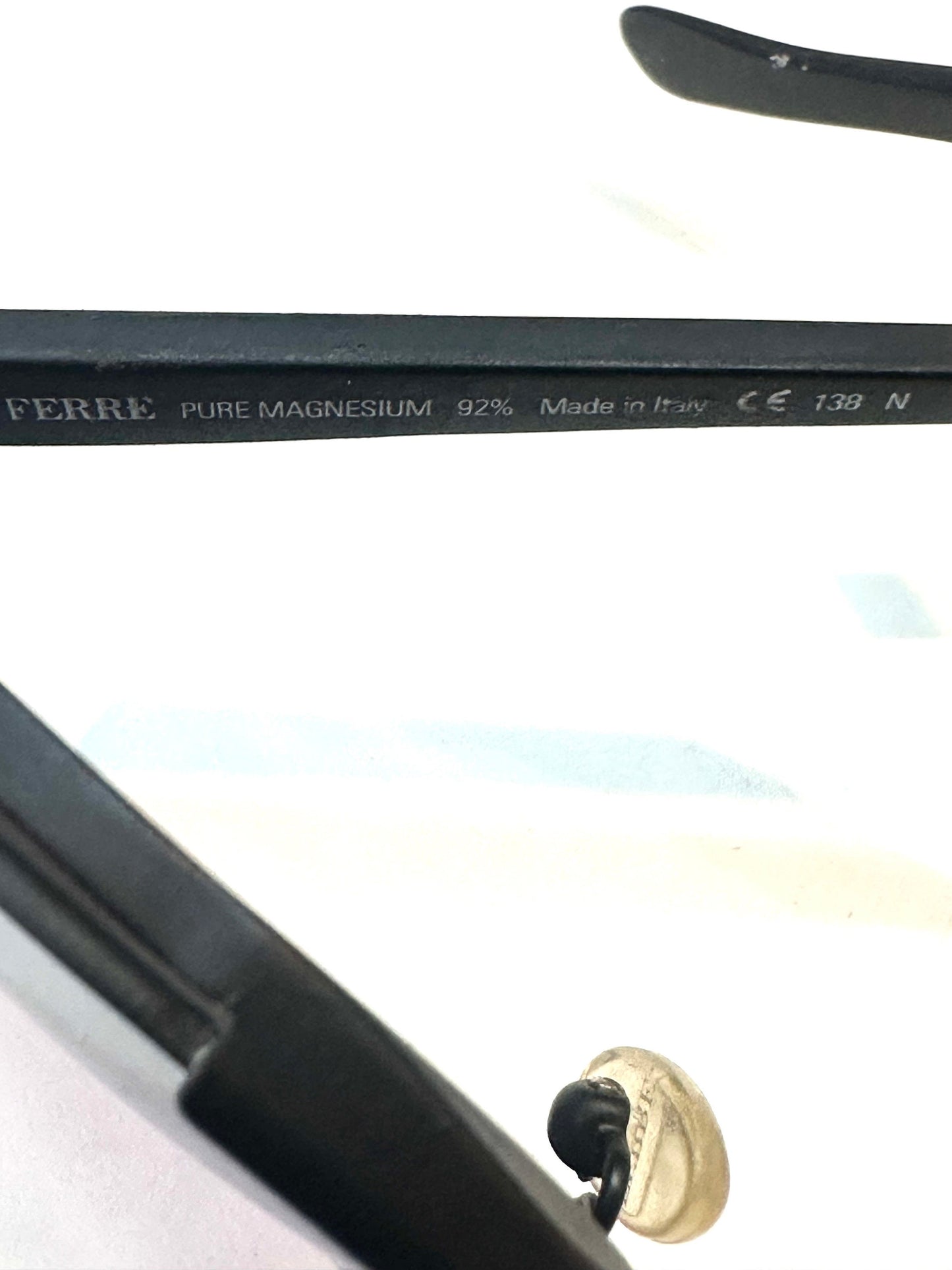 Gianfranco Ferre GF59608 classic black round sunglasses built in pure matt magnesium, 1980s NOS Italy