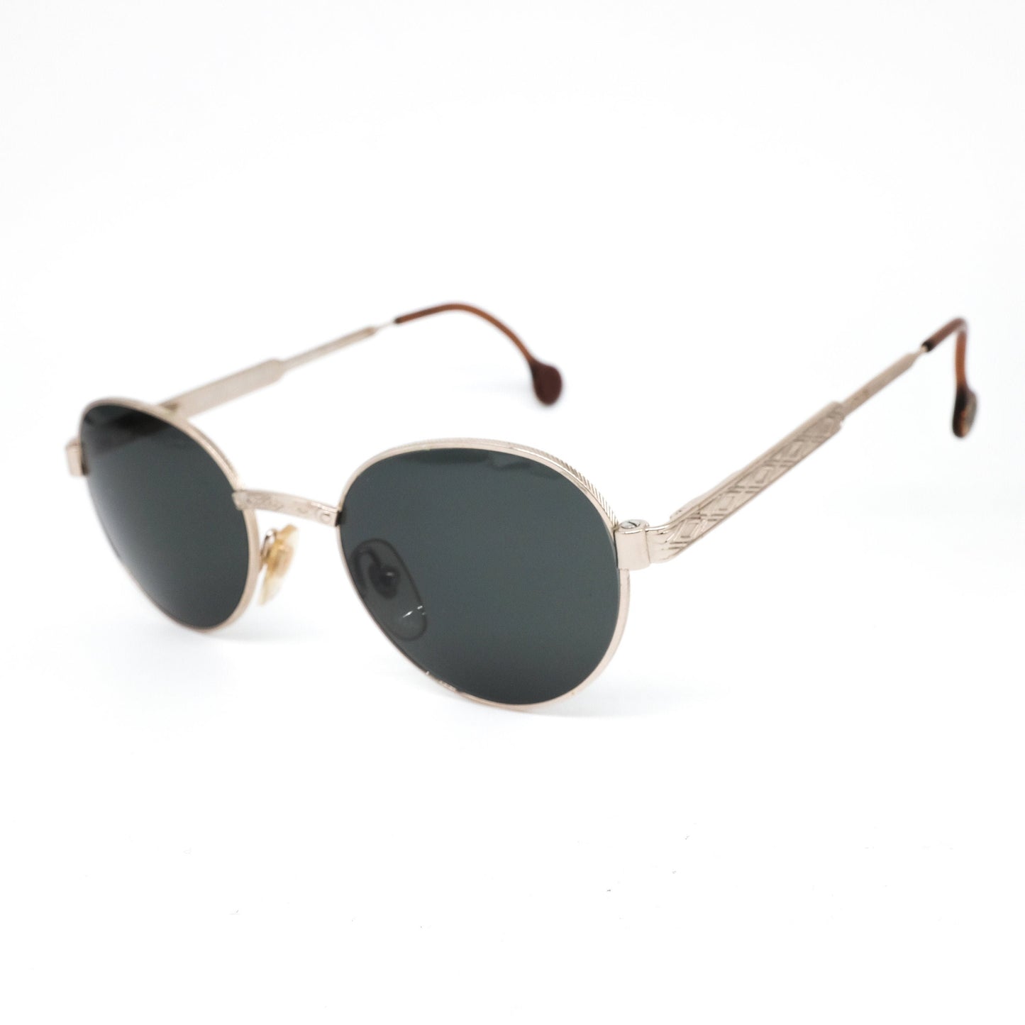 Gian Marco Venturi V932 classic oval minimal silver metallic sunglasses w/ black lenses in finely carved body 80s NOS Italy