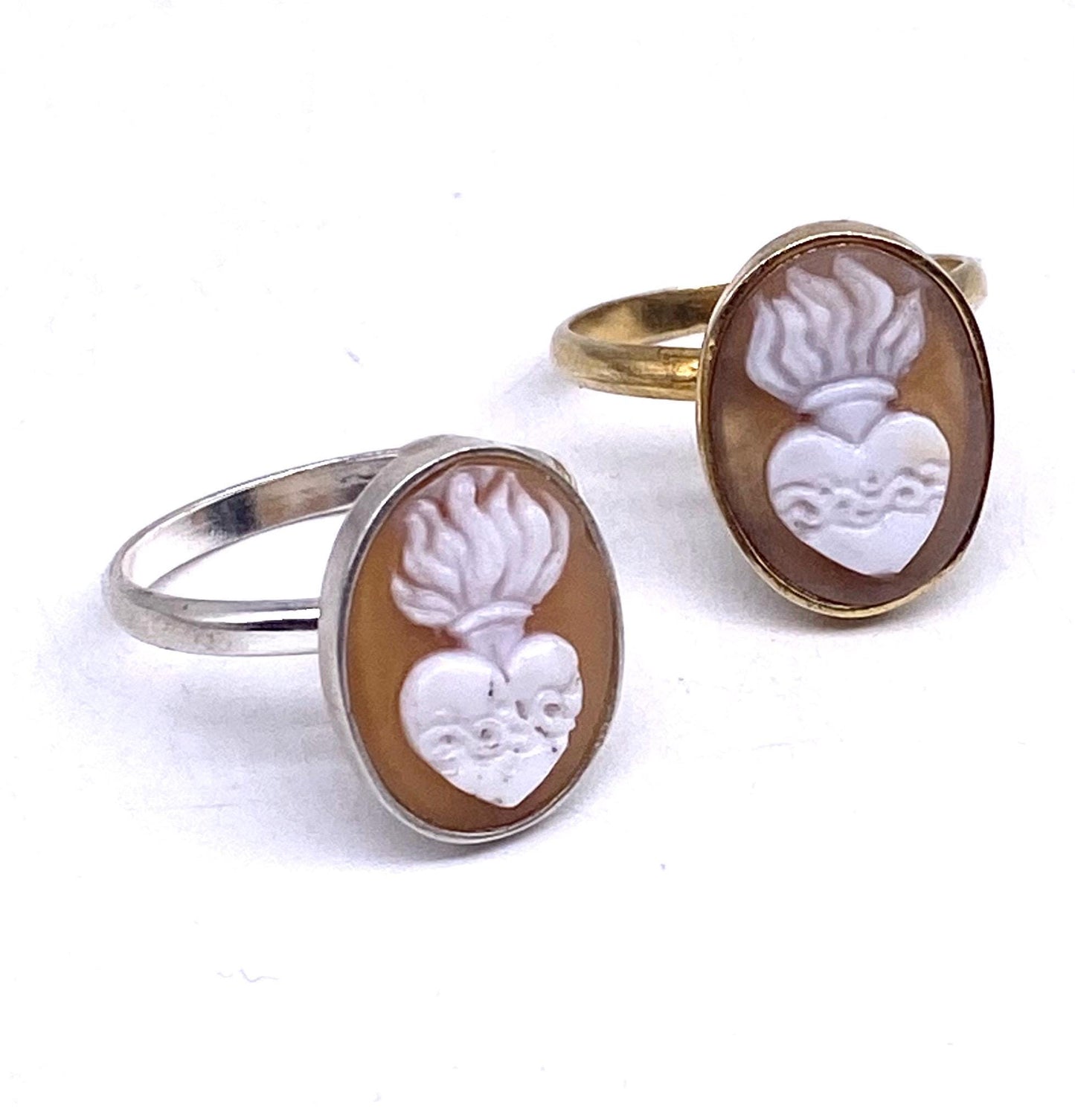 Sacred Heart of Jesus 925 silver cameo ring w real coral/shell ex voto, finest Italian jewelry 60s NOS