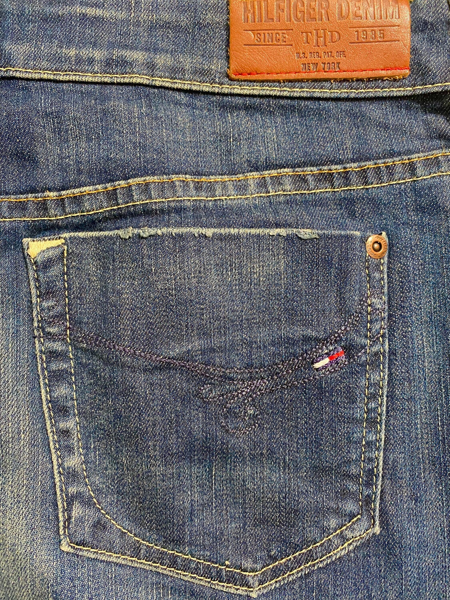 Tommy Hilfiger Rosie mini denim skirt sz L, mint