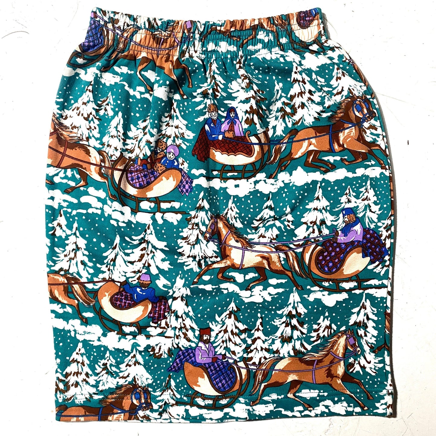 Greenfield Christmas print horse sleights in green pine forest cotton jersey skirt, 80s NOS sz M