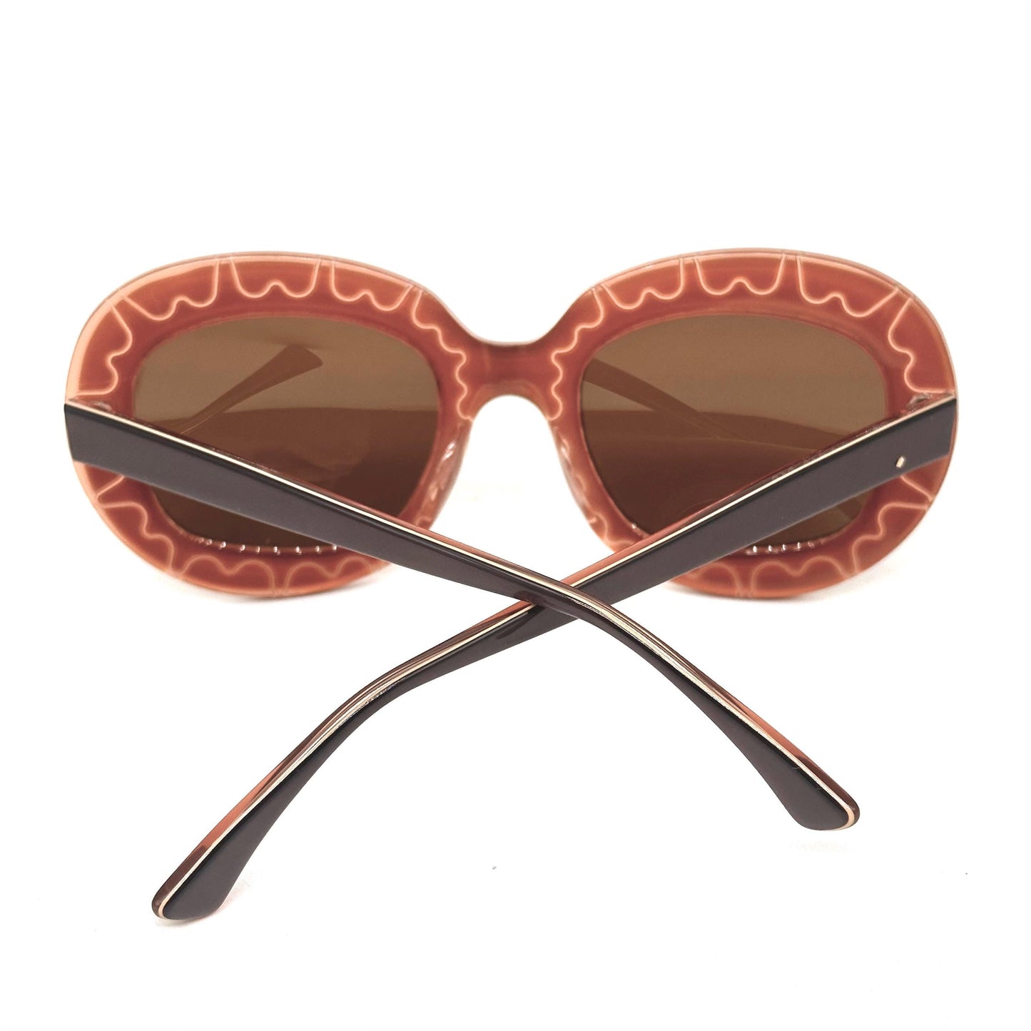 Eye DC 543 010 rounded square sunglasses in brown gradient acetate with waved line detail engraved around the brown lens 90s NOS