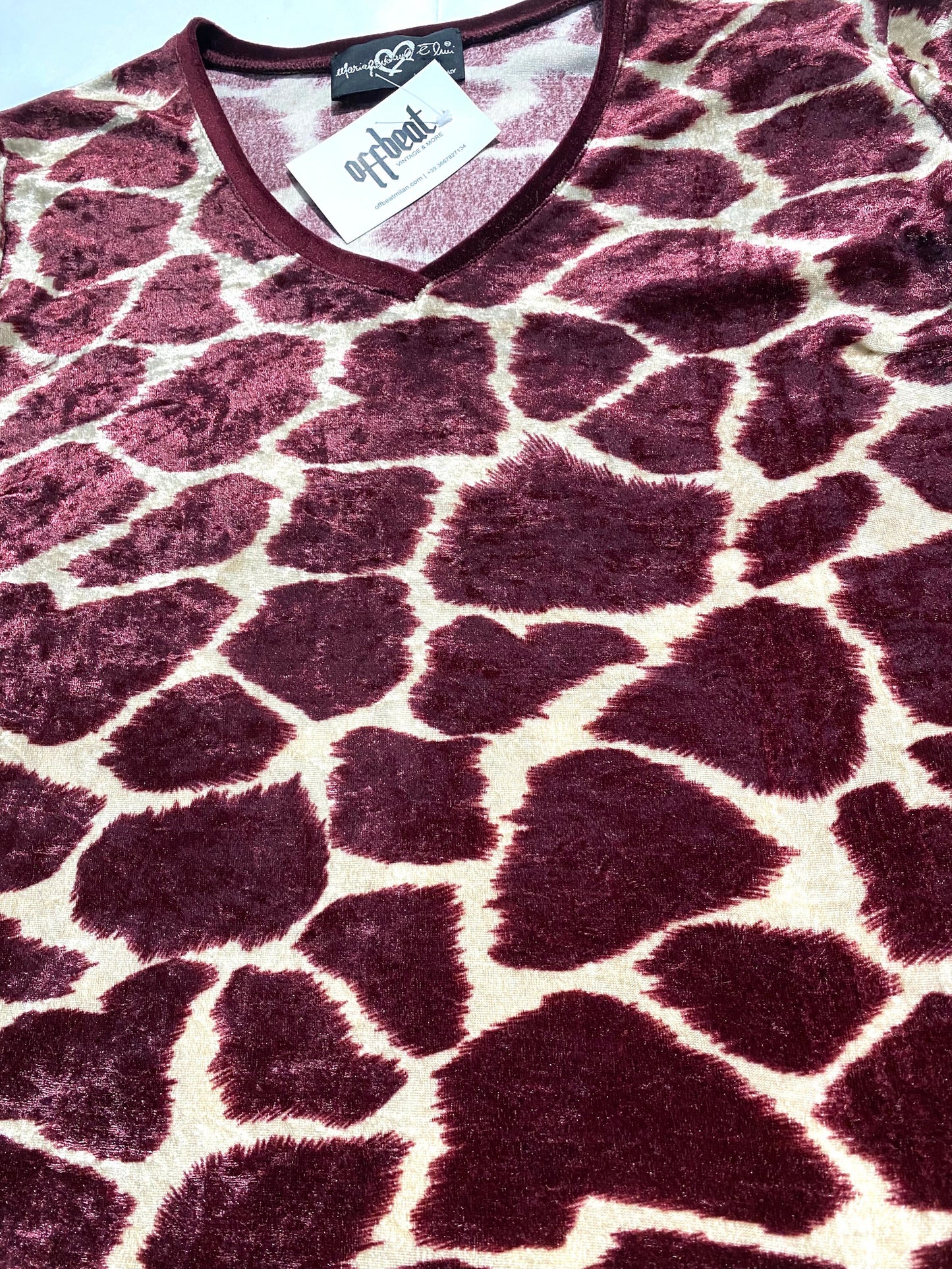 MGElmi coolest chenille cotton burgundy/beige giraffe allover print long sleeved t-shirt, 1990s Italy Mint