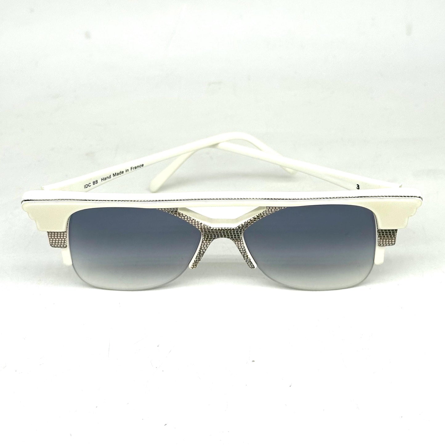 IDC 88 futuristic white lacquered ethnic geometric sunglasses made in France 80s NOS