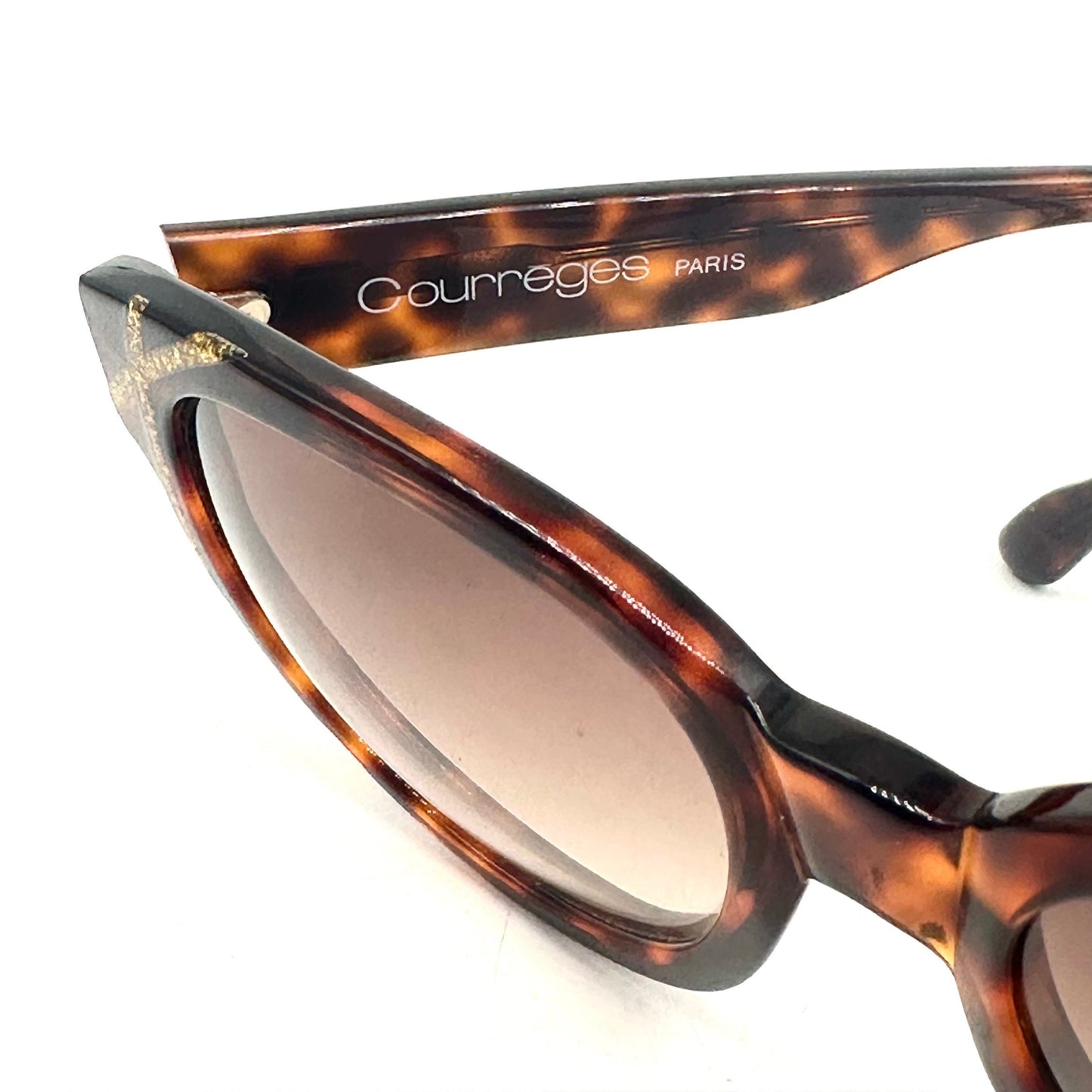 Courreges 8710 tortoise oversized sunglasses w golden sparks striped details, NoS 80s France
