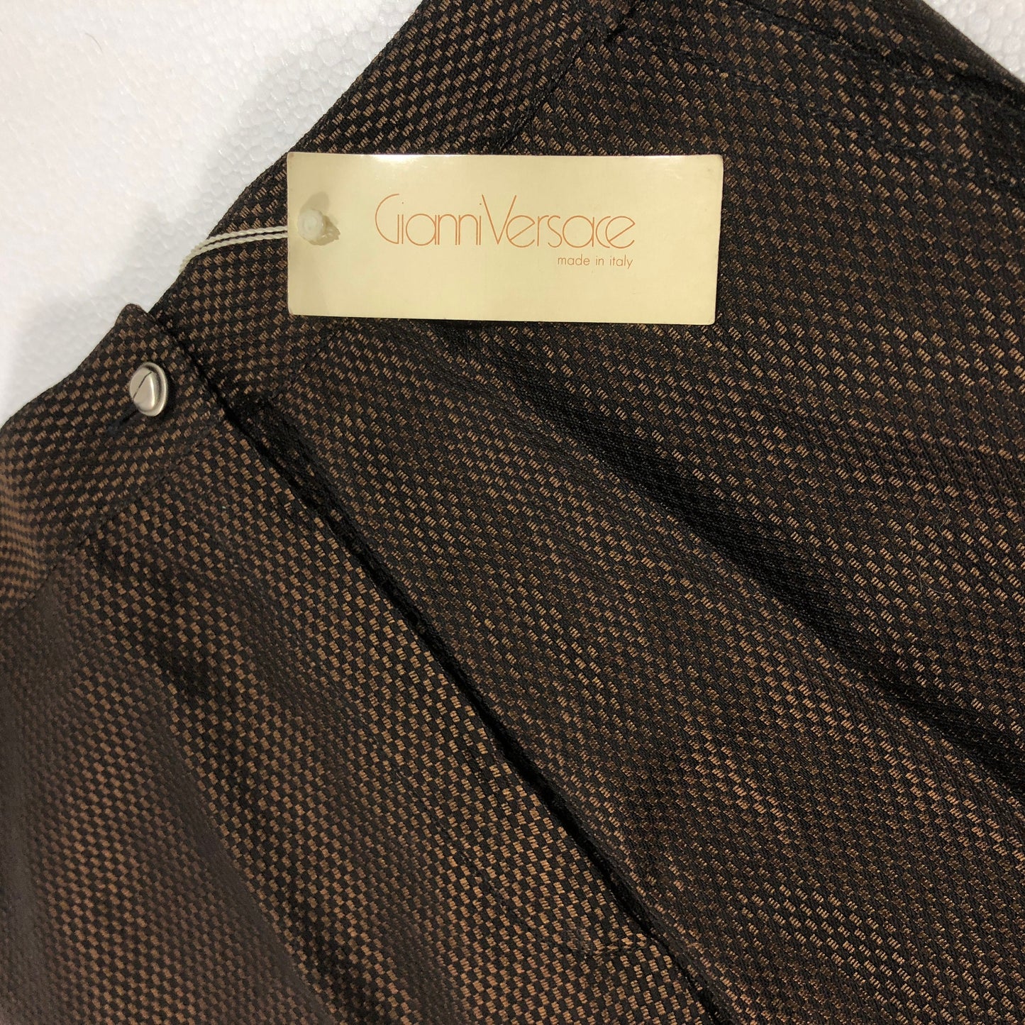 Gianni Versace classy sartorial trousers in brown checkered jacquard viscose, zippered ankles, NOS 80s W Tags