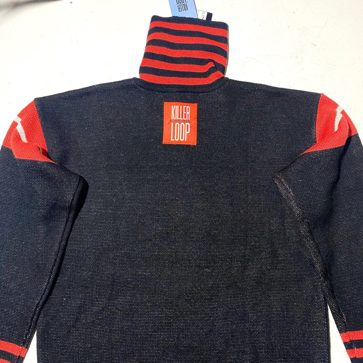Killer Loop nos hip oversize fit black turtleneck sweater with white/red Navajo/ geometrical motifs, 90s NWT