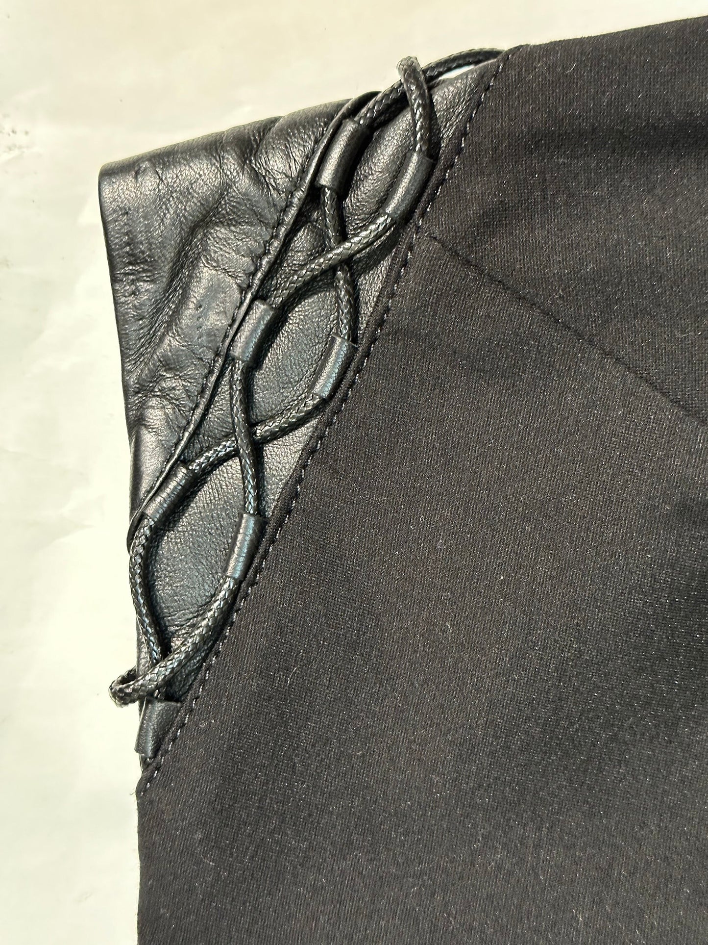 Karl Lagerfeld lambskin leather / viscose sexy skirt with laces inserts, mint; sz 40 / S