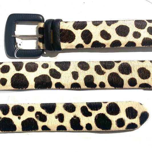 Artisanal animalier b/w cowhide belt w black leather coated buckle, NOS 80s Italy