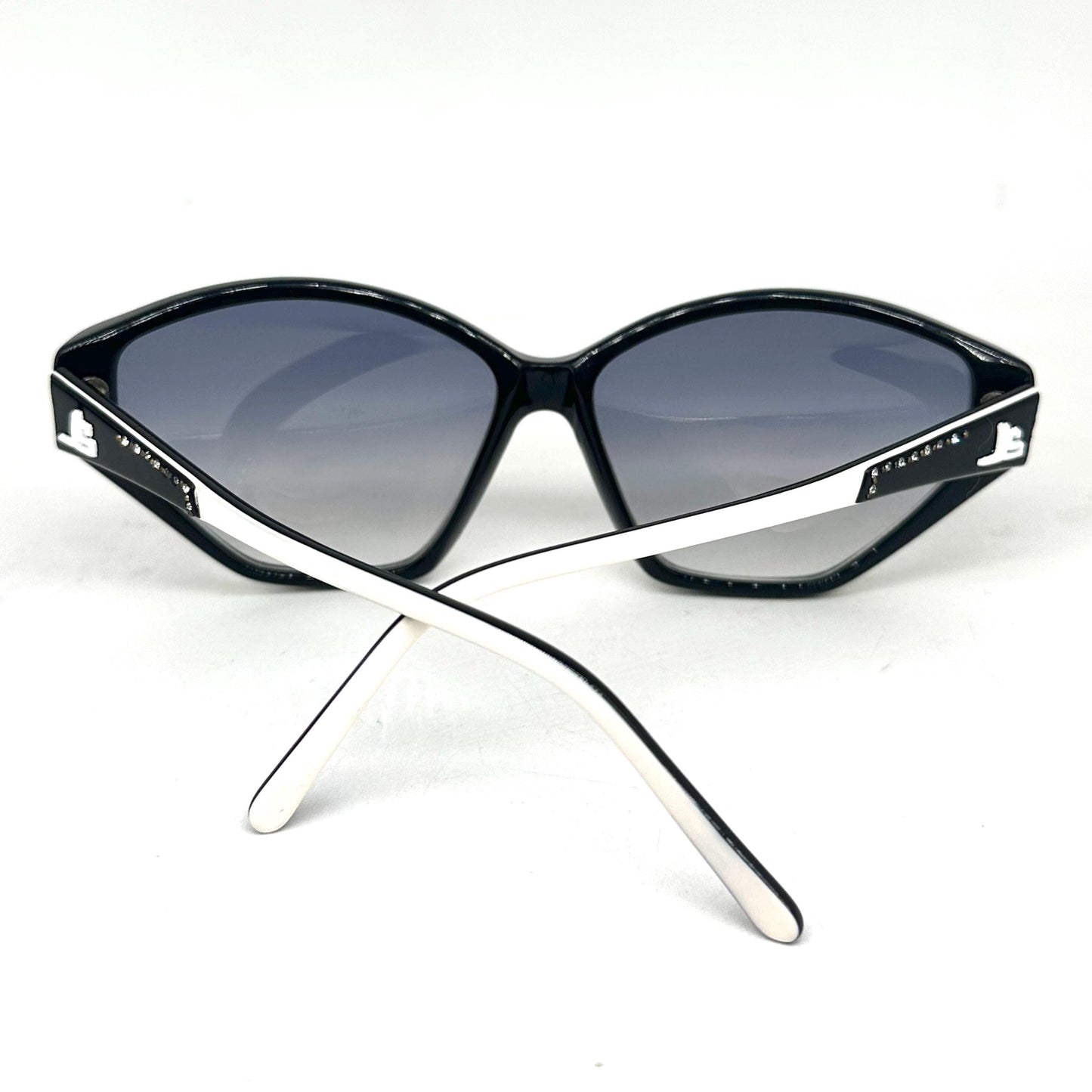 Jean-Louis Scherrer Paris frame 865 cat eye sunglasses in black and white acetate enriched with rhinestones. 90s NOS France