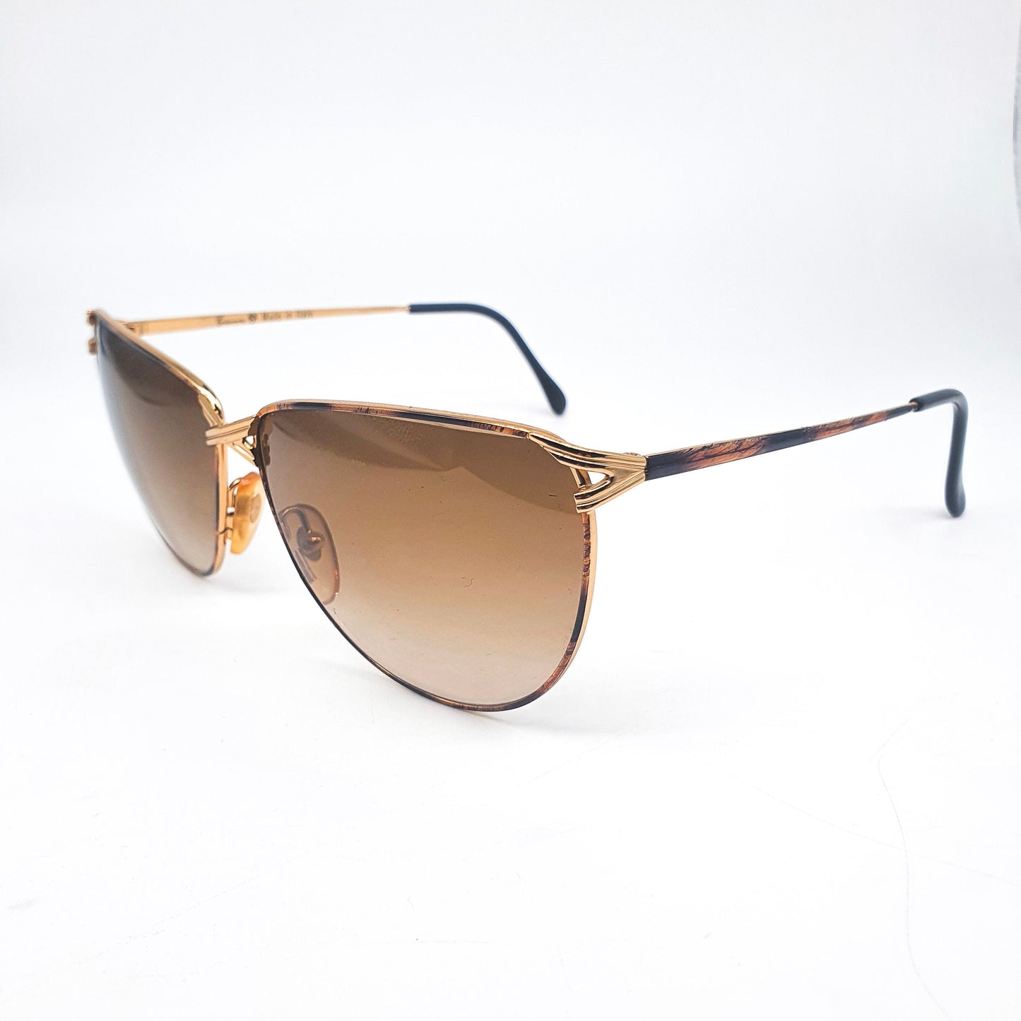 Casanova CN4 Oversized Golden Cat-eyes sunglasses with tortoise detailed temples Made in Italy  1980s NOS