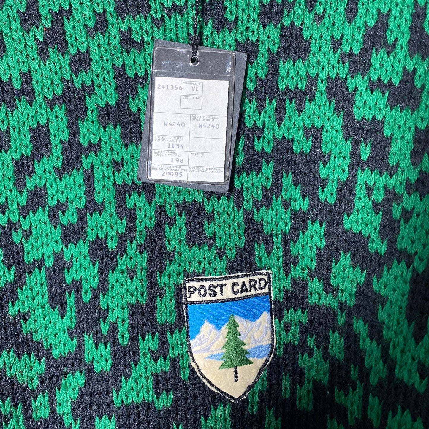 Post Card NWT 90s black/green degrade knitted pure new wool sweater, made in Italy mint
