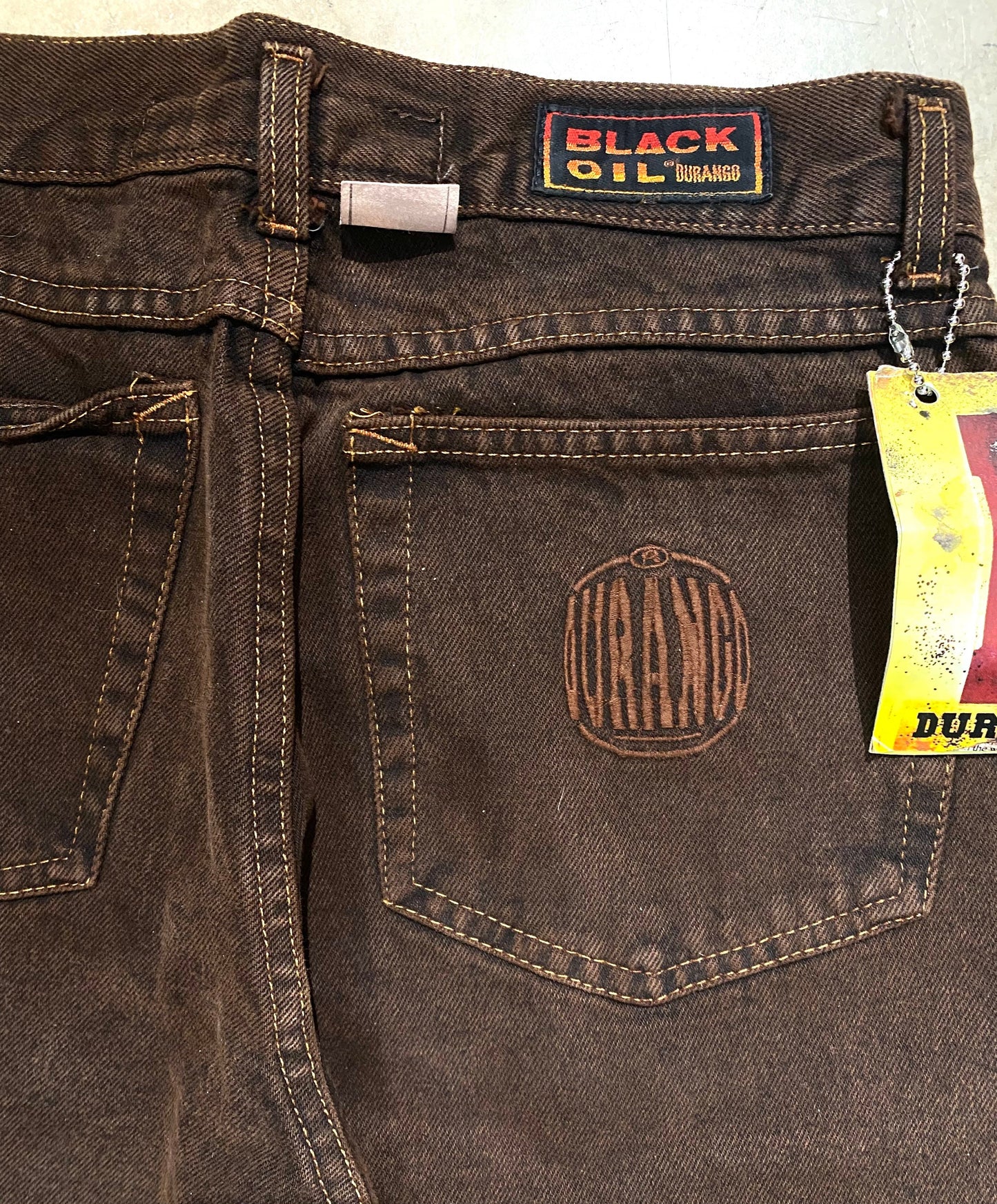 Durango brown straight leg jeans with a beautiful wash sz 32