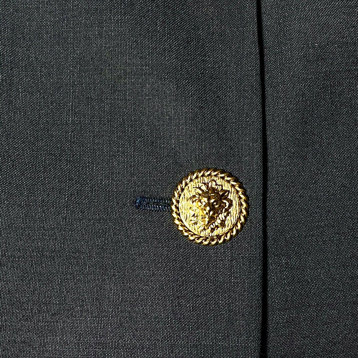 Perlepiú minimalist navy blazer with baroque jewel buttons, sz 46, new with tags