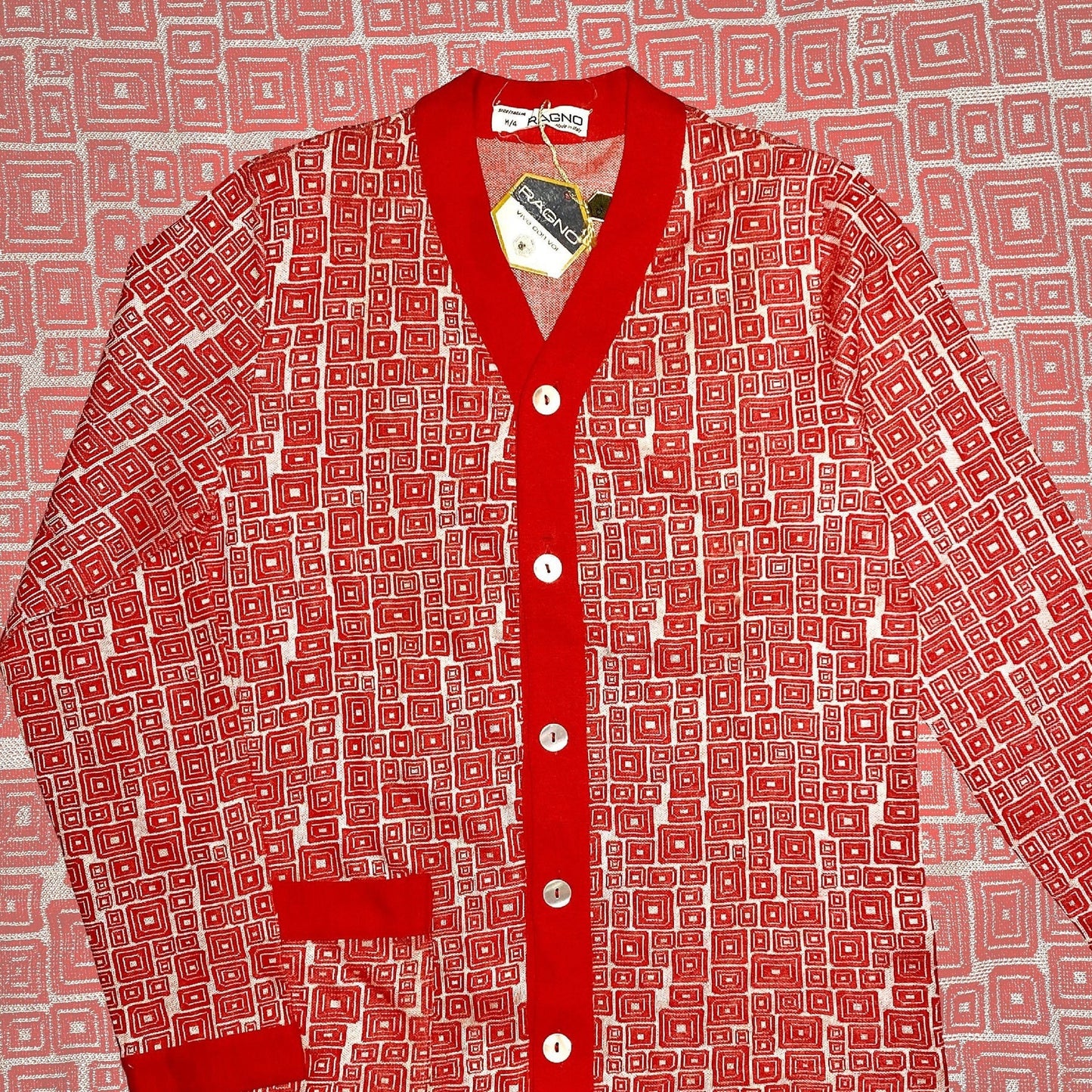 Ragno 1960s BNWT cotton cardigan, op-art red-white jacquard allover, minty