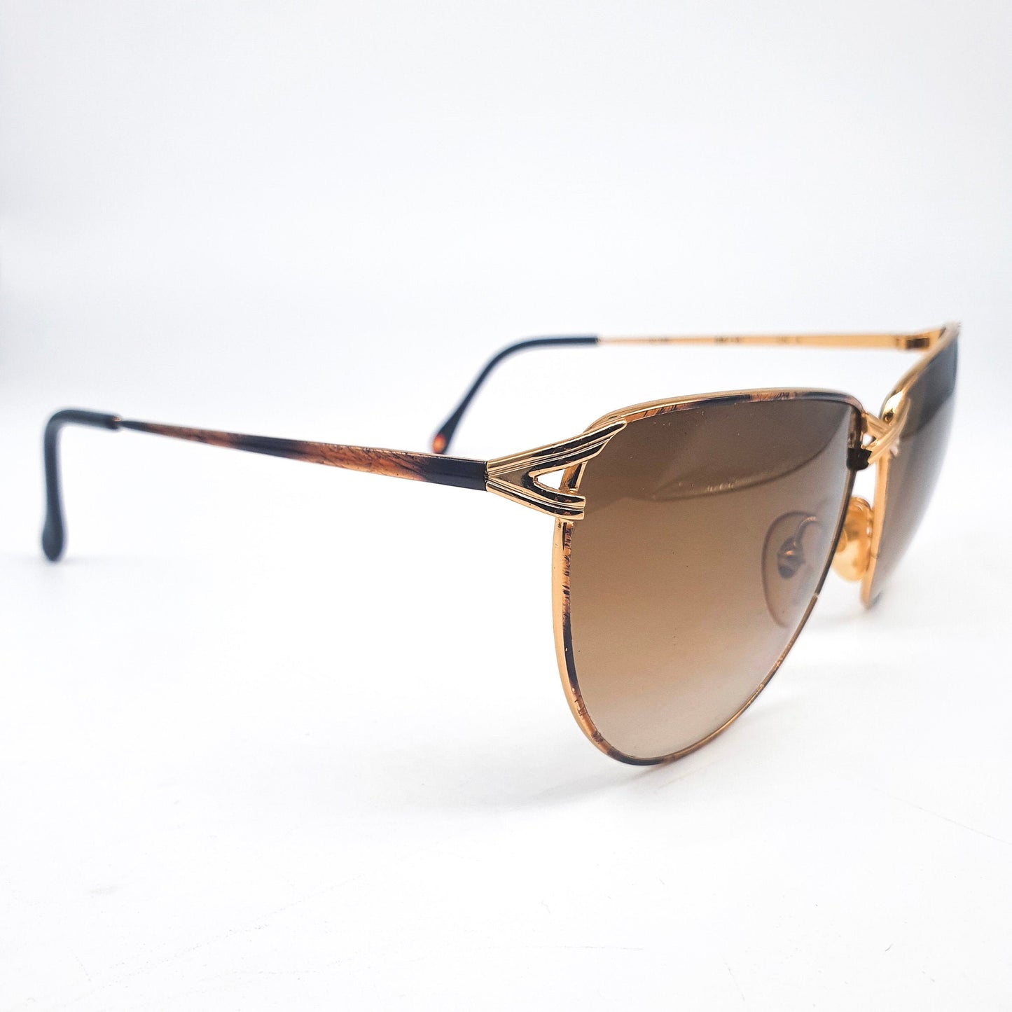 Casanova CN4 Oversized Golden Cat-eyes sunglasses with tortoise detailed temples Made in Italy  1980s NOS