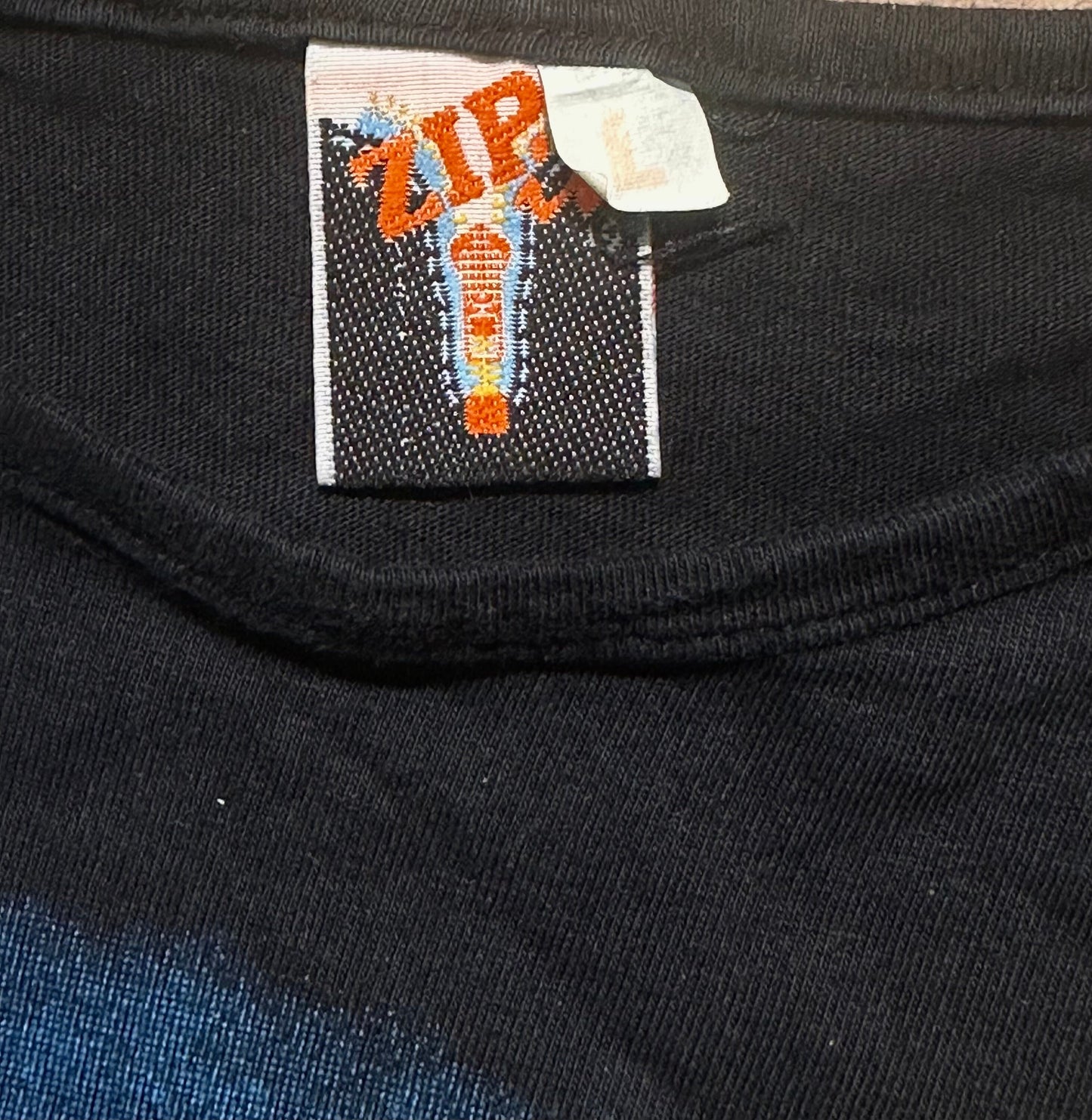 Kenya “land of sunshine” Masai, zebra, Lion & Kilimanjaro” souvenir t-shirt customized by hand beaded fringes, mint