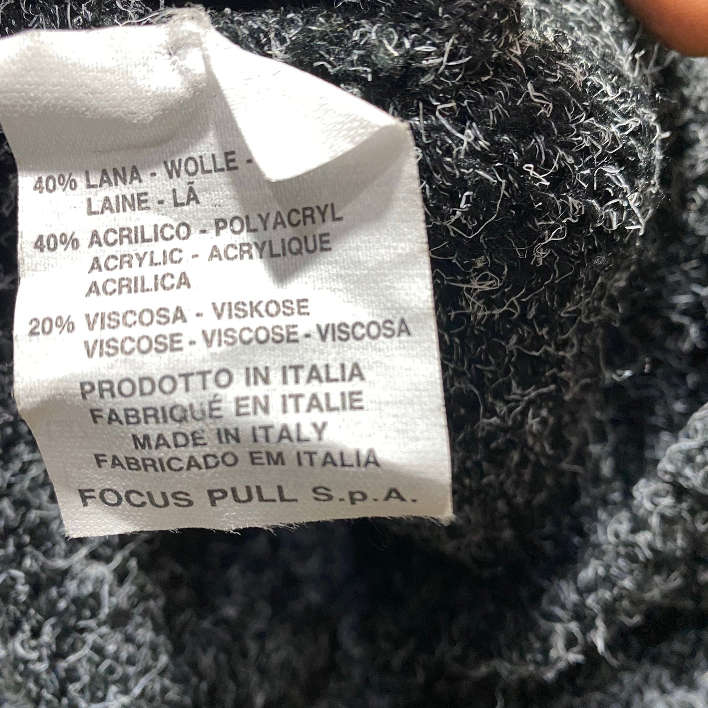 Focus 90s wool blend grey melange cardigan with pockets, new with tags.
