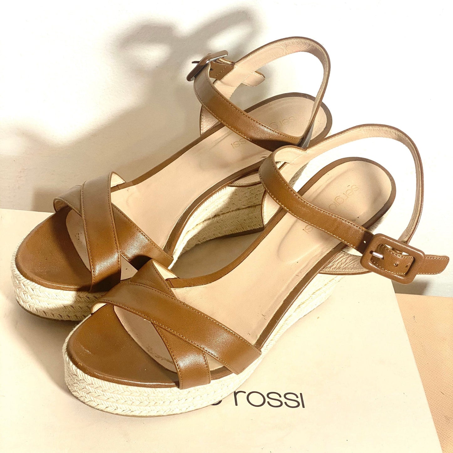 Sergio Rossi brown leather platform sandals with espadrilles alike cord sole, as new with boxed